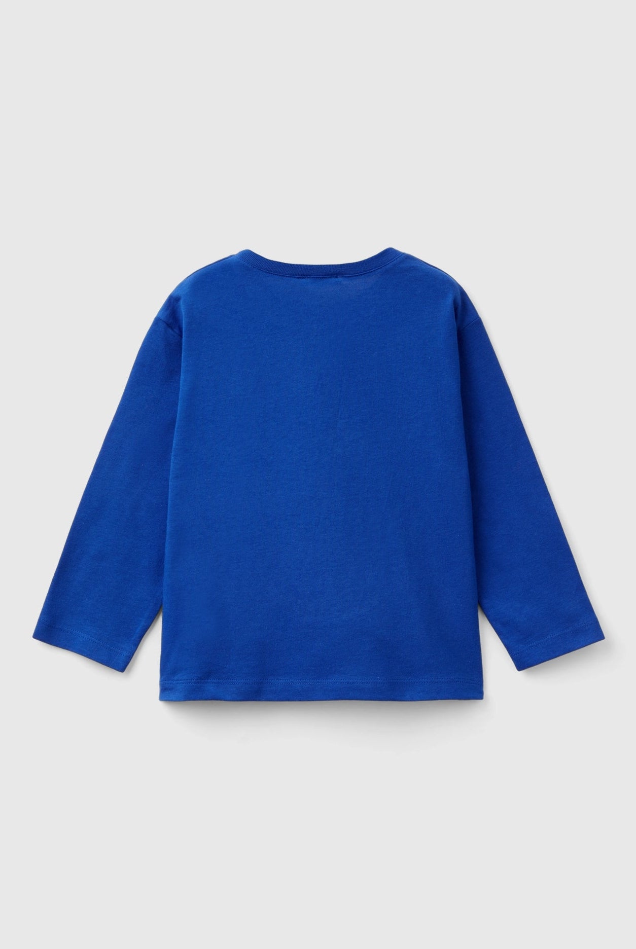 يونايتد كولورز اوف بينيتون تي شيرت اولادي بأكمام طويلة وياقة دائرية من قطن عضوي نقي