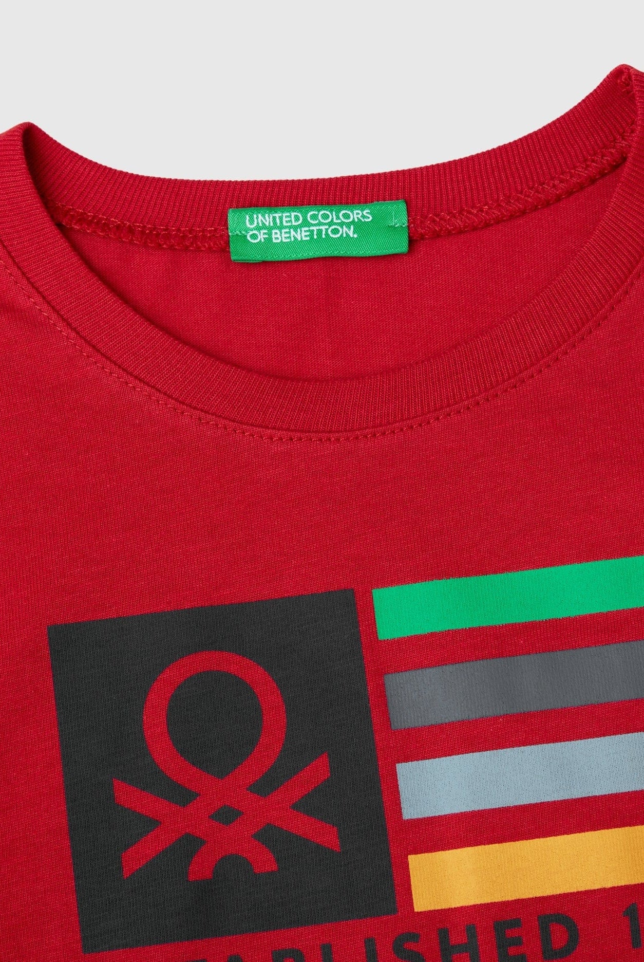 يونايتد كولورز اوف بينيتون تي شيرت اولادي بأكمام طويلة وياقة دائرية من قطن عضوي نقي