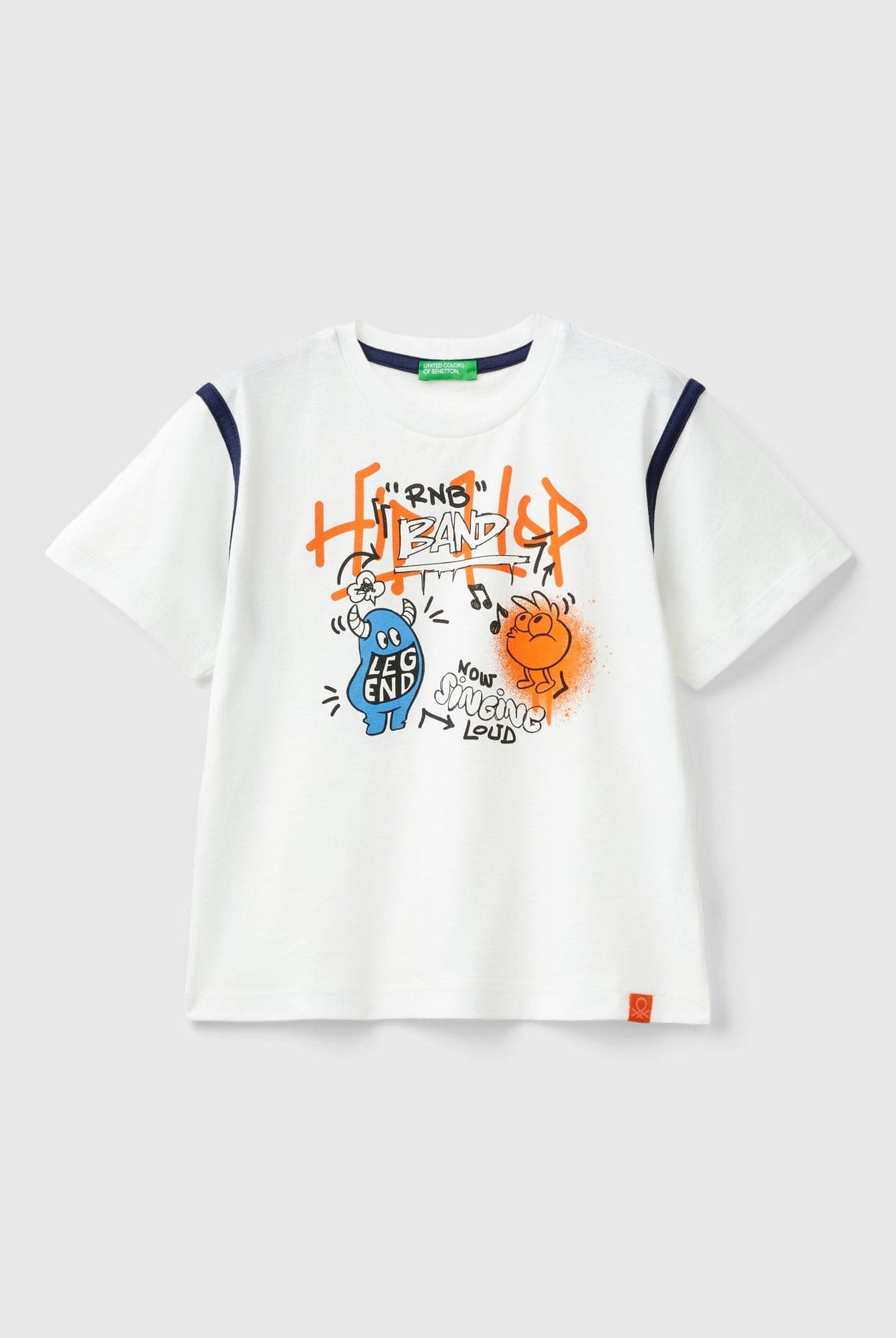 يونايتد كولورز اوف بينيتون تي شيرت اولادي بأكمام قصيرة بياقة دائرية وطباعة شعار جرافيتي