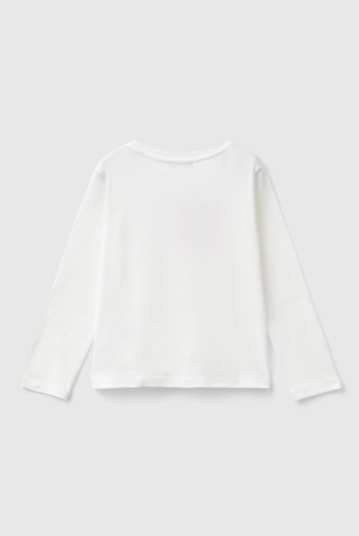 يونايتد كولورز اوف بينيتون تي شيرت بناتي بطباعة لامعة بأكمام طويلة وياقة دائرية