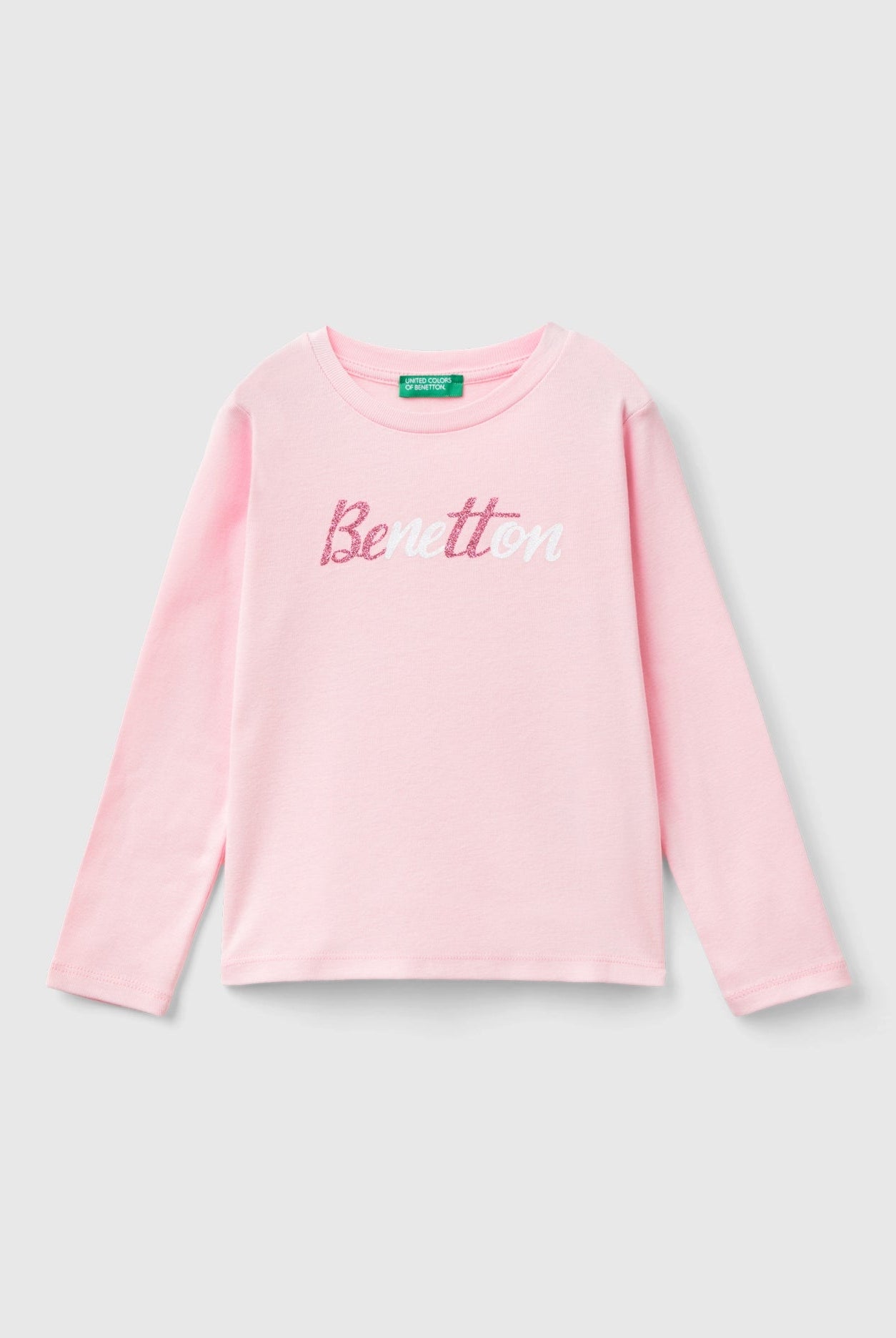 يونايتد كولورز اوف بينيتون تي شيرت بناتي بطباعة لامعة بأكمام طويلة وياقة دائرية