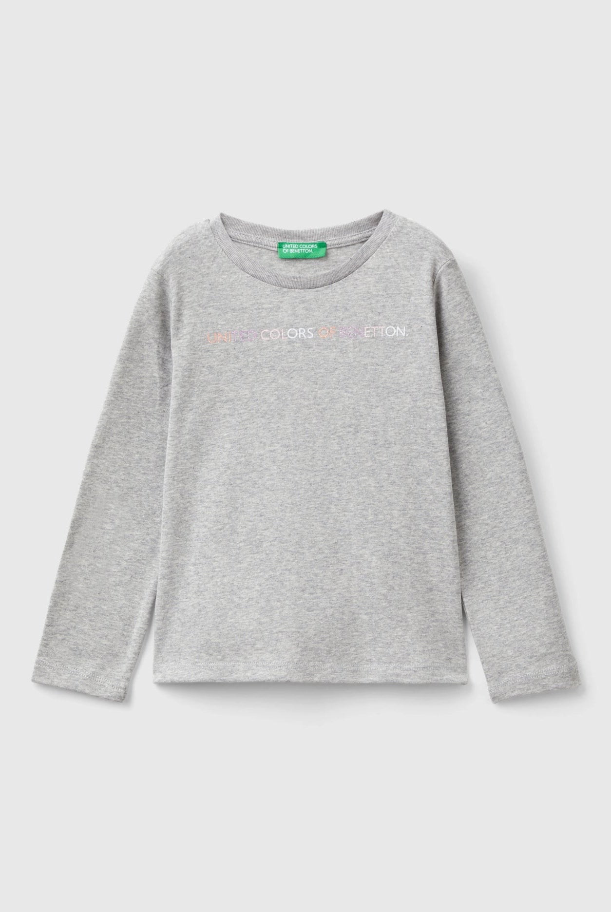 يونايتد كولورز اوف بينيتون تي شيرت بناتي بطباعة لامعة بأكمام طويلة وياقة دائرية