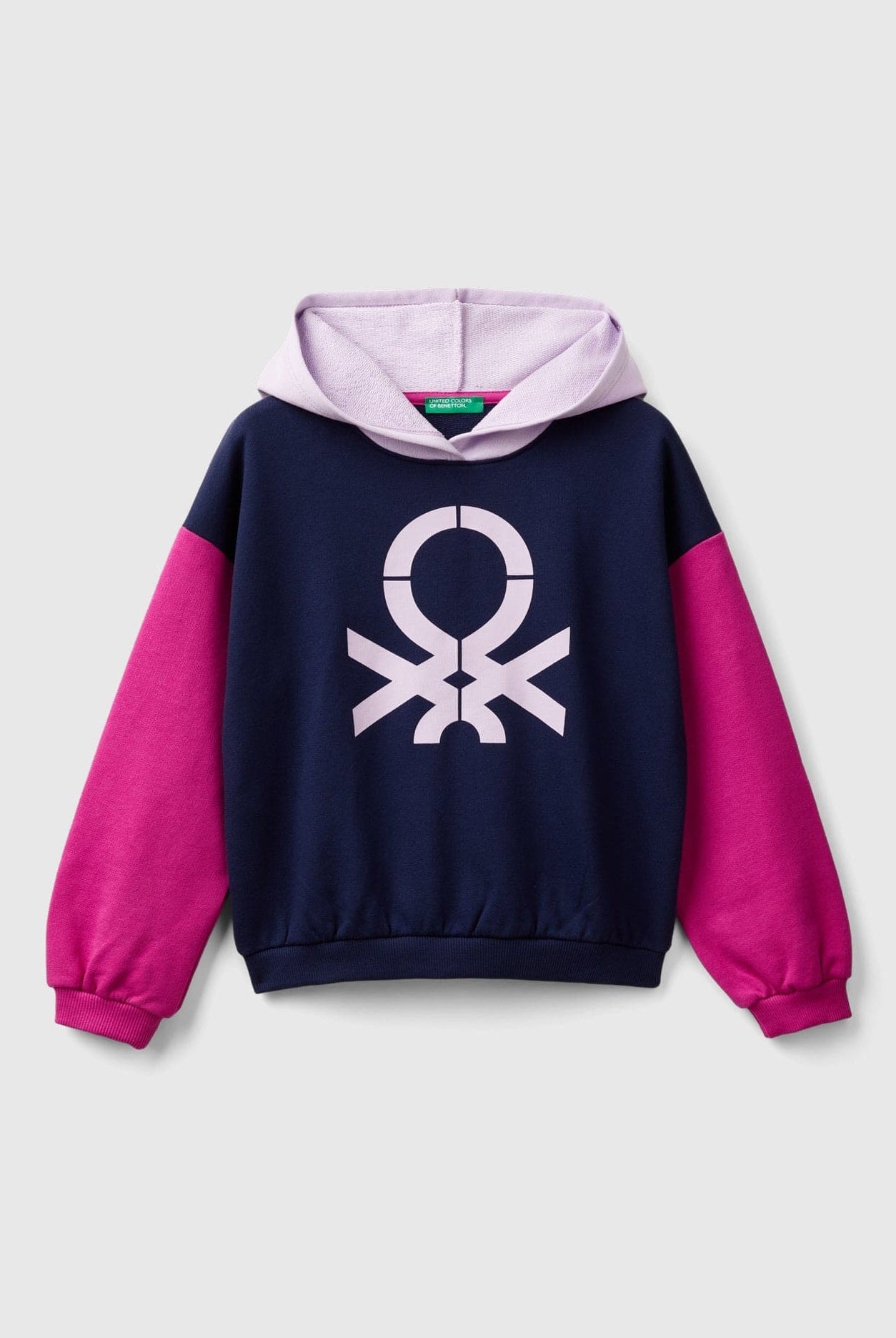 يونايتد كولورز اوف بينيتون سويت شيرت بناتي بغطاء رأس وأكمام طويلة واسعة مع شعار أمامي