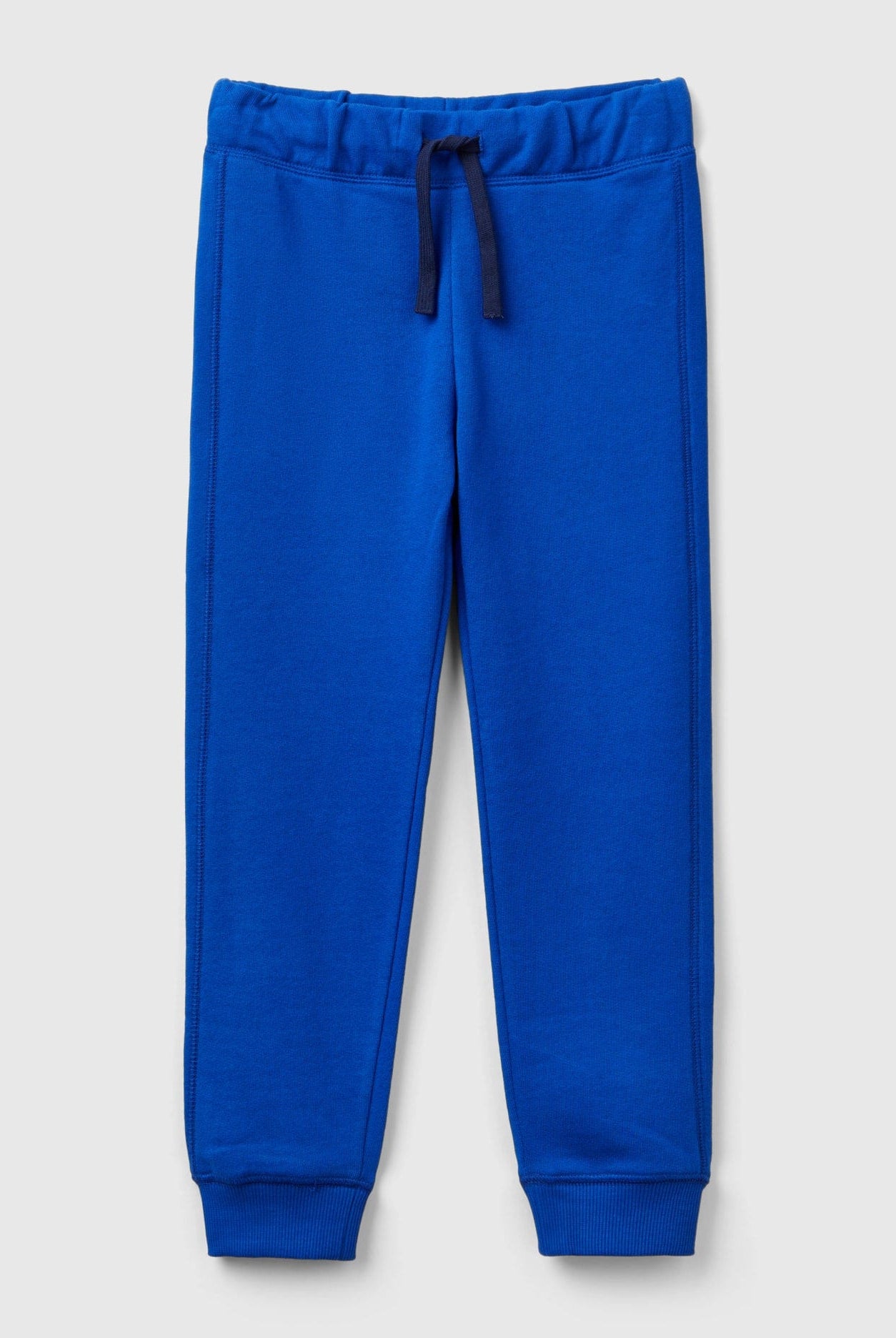 يونايتد كولورز اوف بينيتون بنطلون رياضي ولادي مع شعار مطبوع رياضي