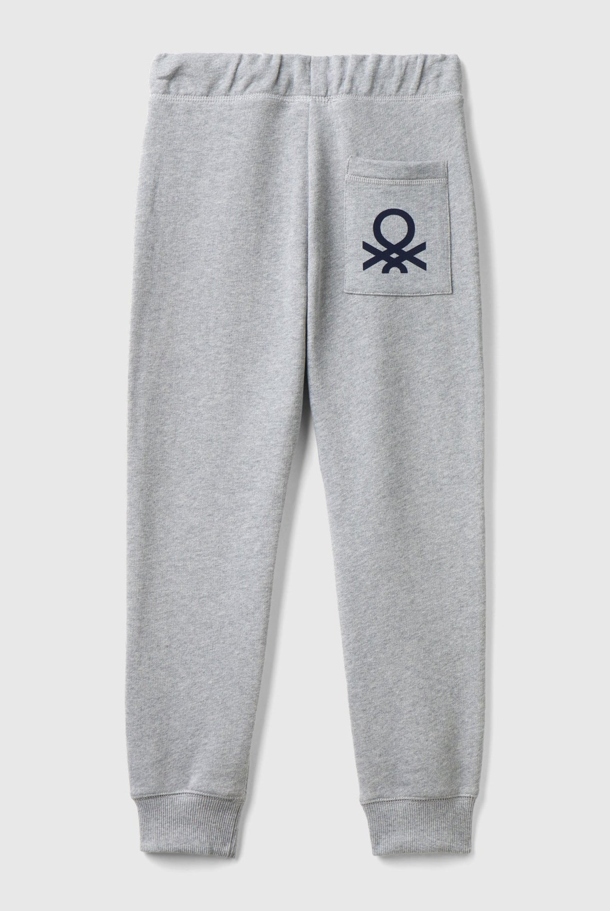 يونايتد كولورز اوف بينيتون بنطلون رياضي ولادي مع شعار مطبوع رياضي