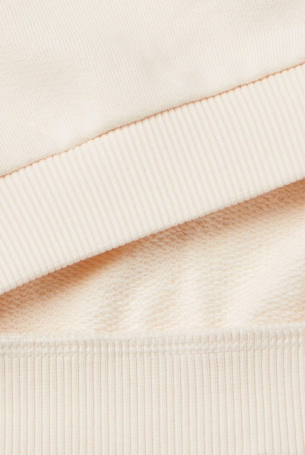 يونايتد كولورز اوف بينيتون سويت شيرت بناتي بأكمام طويلة بياقة دائرية مع تطريز مزين على الصدر