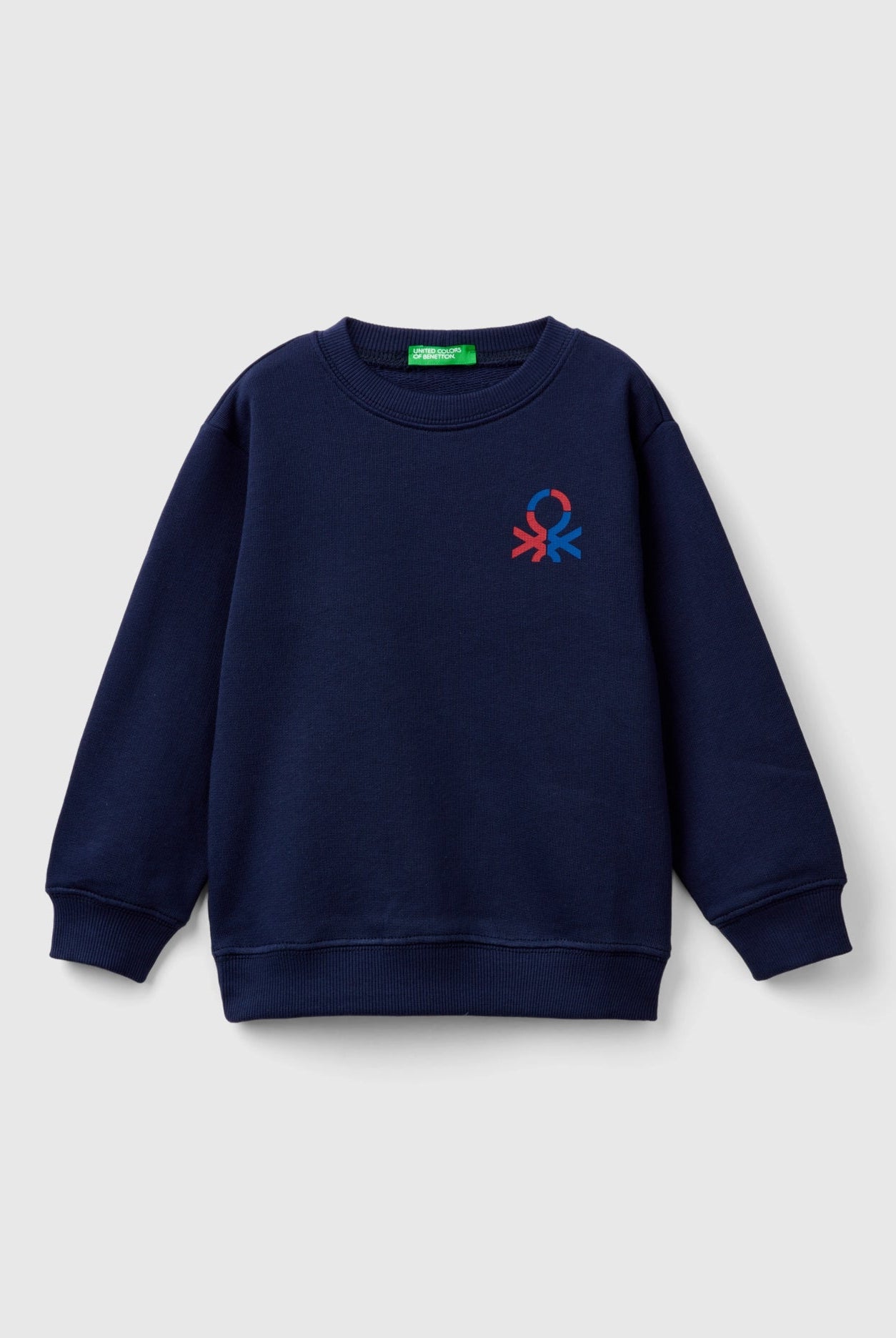 يونايتد كولورز اوف بينيتون سويت شيرت اولادي بياقة دائرية كم طويل مع شعار على الصدر