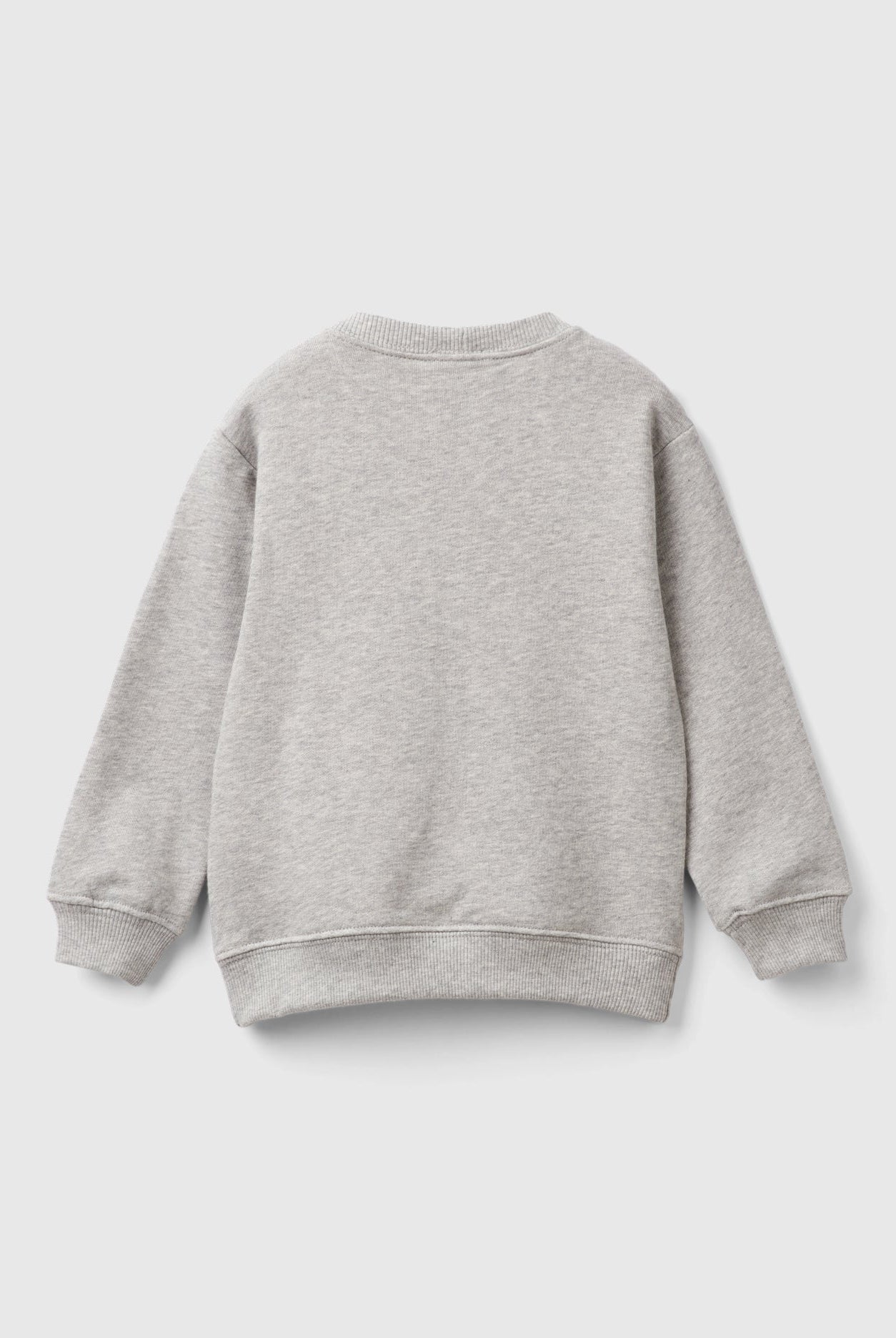 يونايتد كولورز اوف بينيتون سويت شيرت اولادي بياقة دائرية كم طويل مع شعار على الصدر