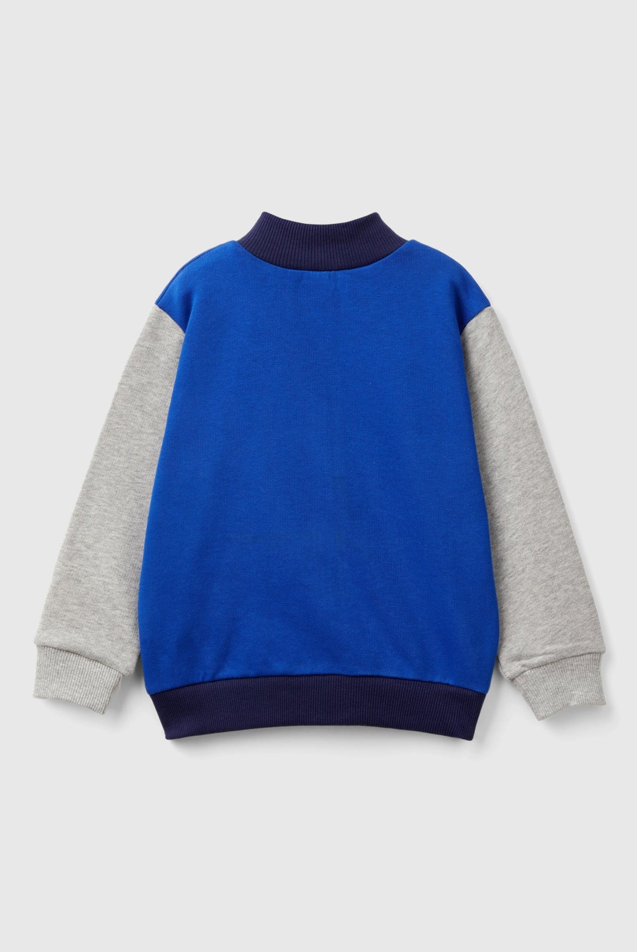 يونايتد كولورز اوف بينيتون سويت شيرت اولادي بأكمام طويلة ياقة فتحة سحاب جيوب أمامية