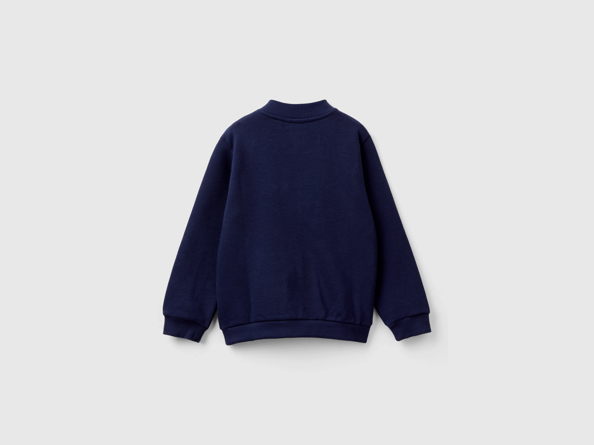 يونايتد كولورز اوف بينيتون سويت شيرت بناتي بأكمام طويلة بسحاب وشعار على الصدر