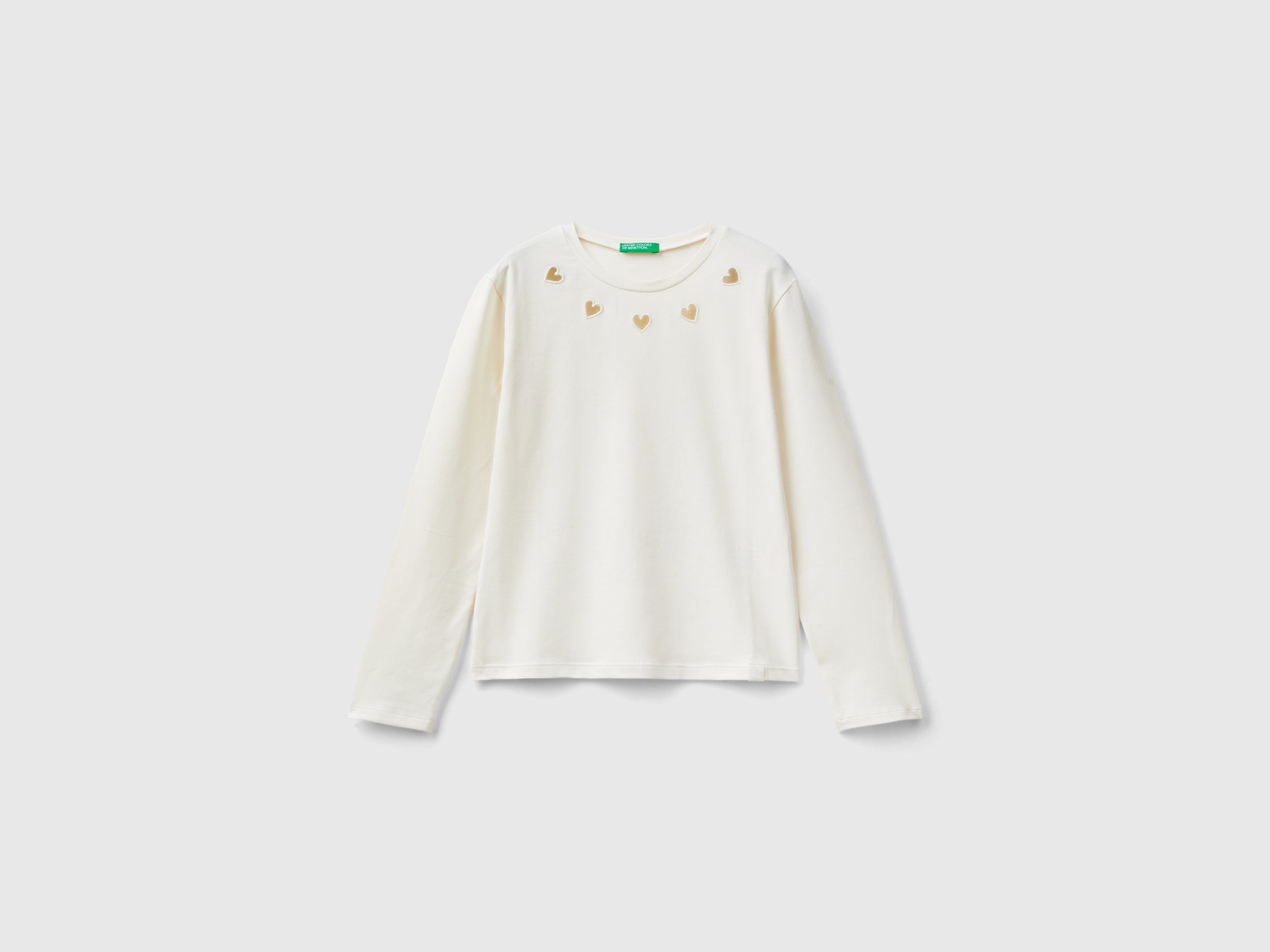 يونايتد كولورز اوف بينيتون تي شيرت بناتي بأكمام طويلة من قطن عضوي نقي بياقة دائرية ورسمه على الصدر