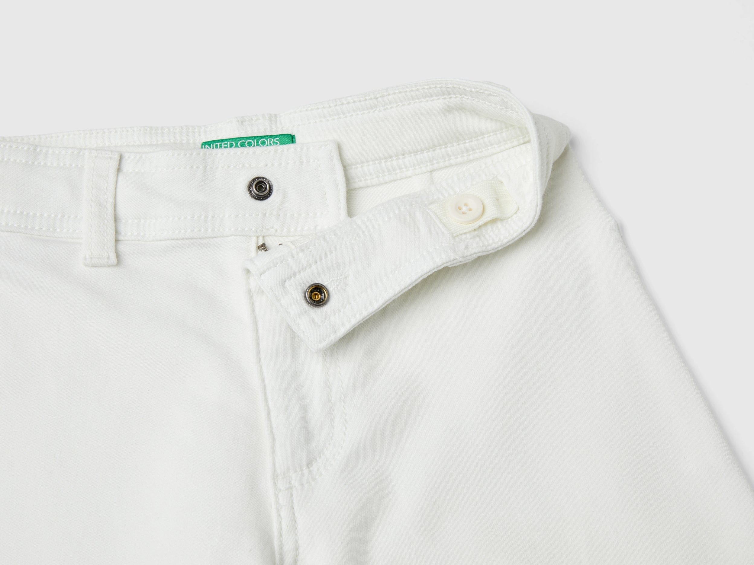 يونايتد كولورز اوف بينيتون بنطلون بناتي طويل ساق واسعة مع جيوب أمامية