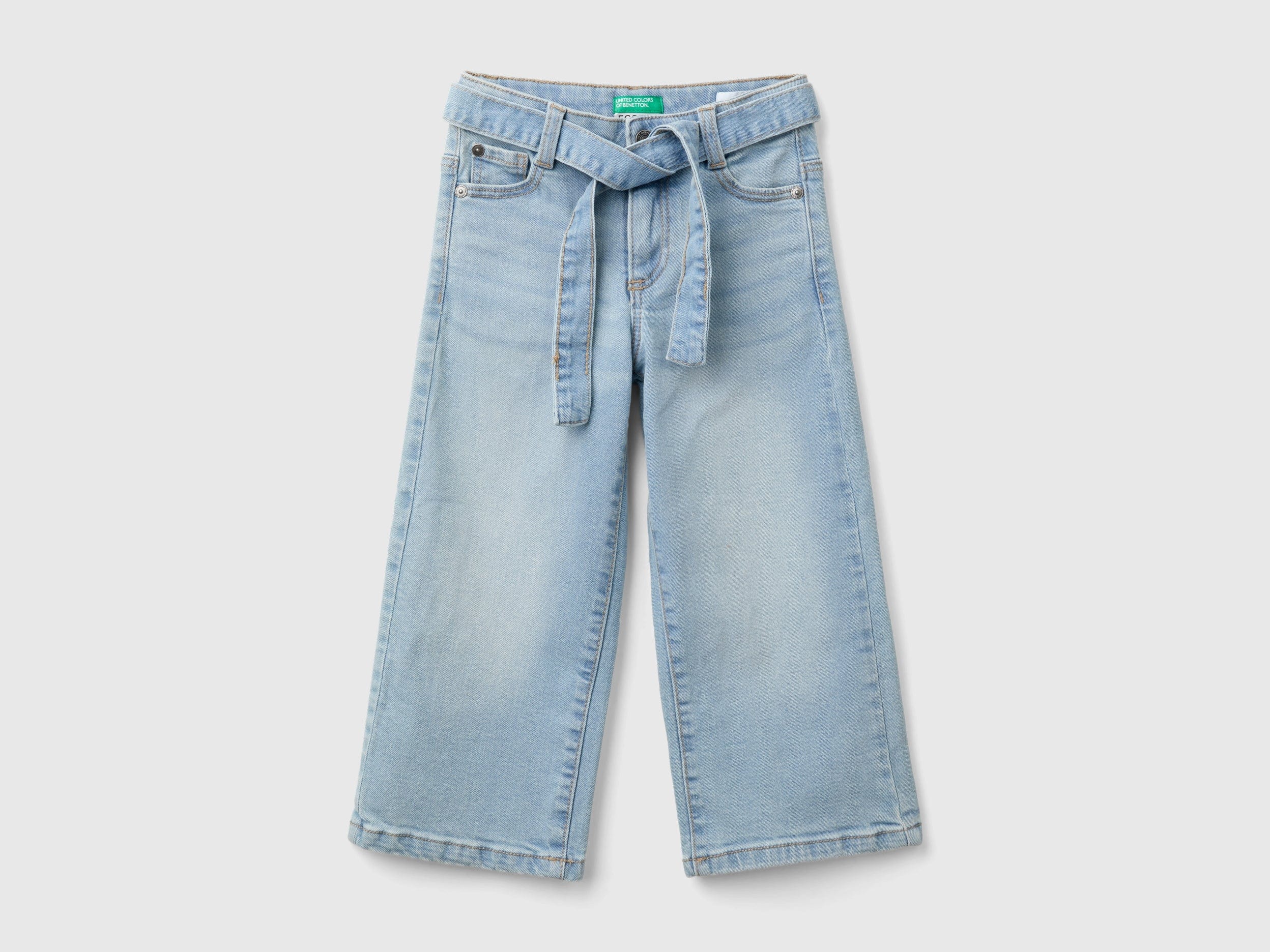 يونايتد كولورز اوف بينيتون بنطلون جينز بناتي طويل واسع ب حزام على الخصر ب خمس جيوب