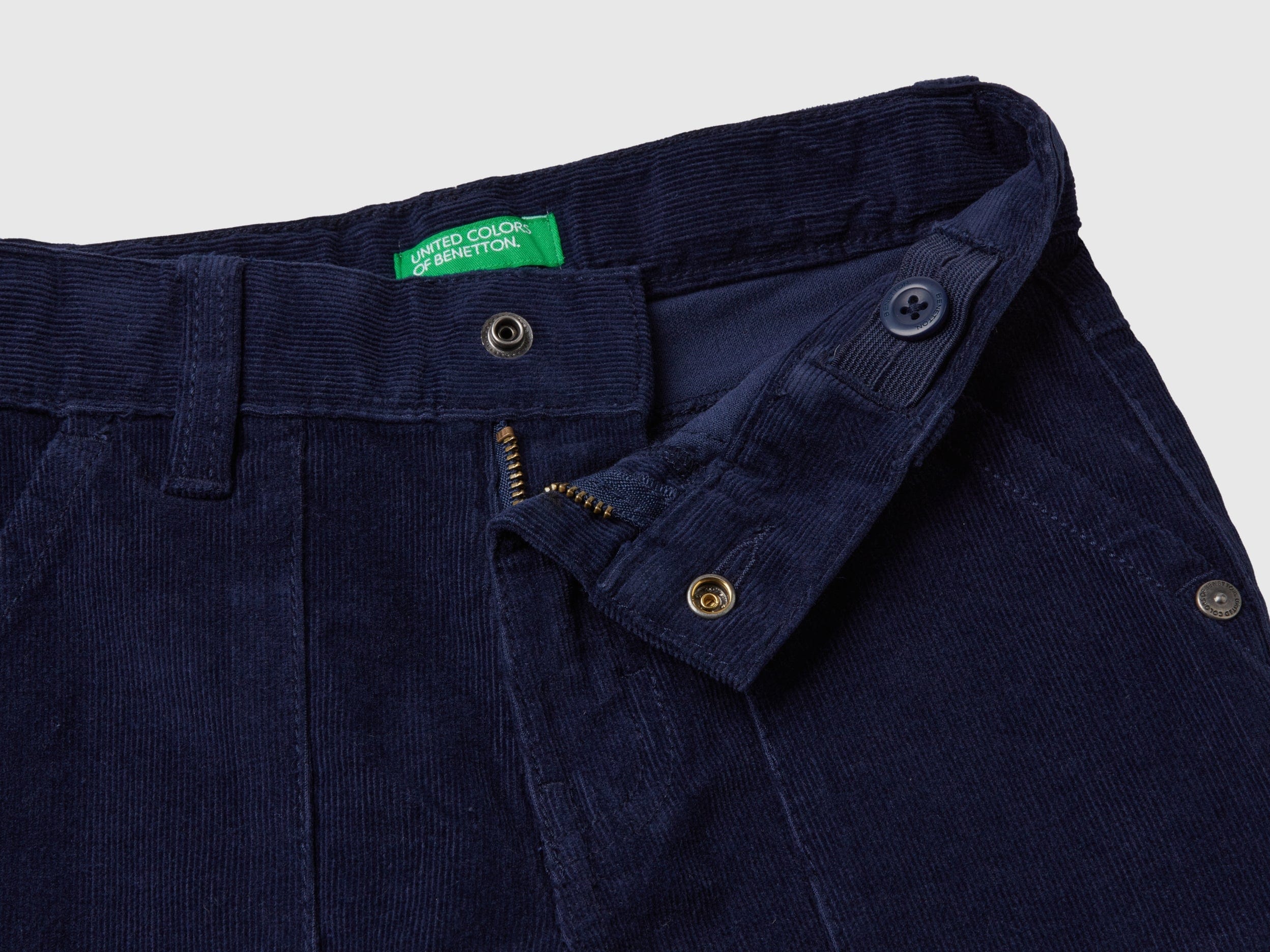 يونايتد كولورز اوف بينيتون بنطلون اولادي طويل مضلع بجيوب