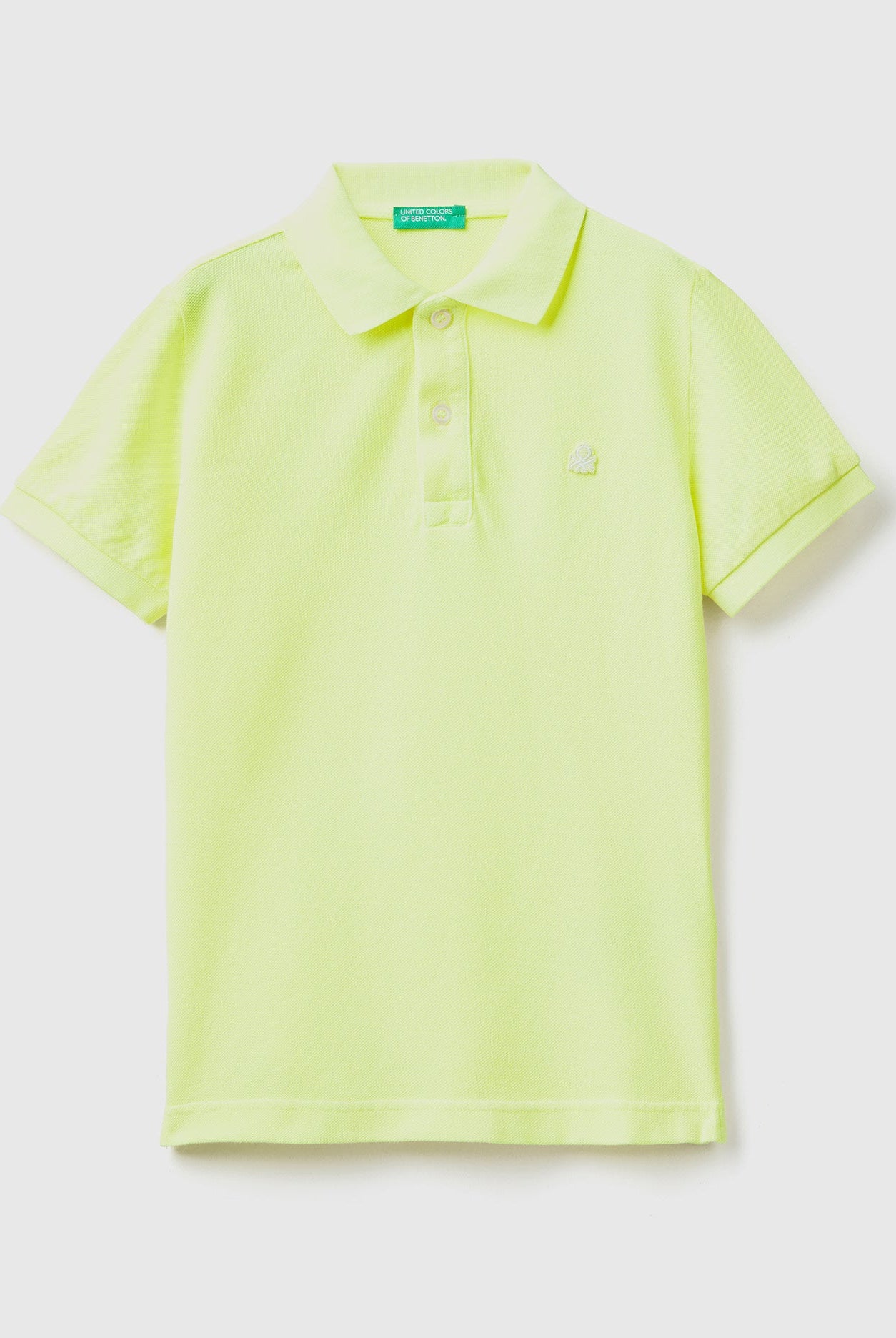 يونايتد كولورز اوف بينيتون تيشيرت بولو نيون اطفالي من القطن العضوي مع شعار