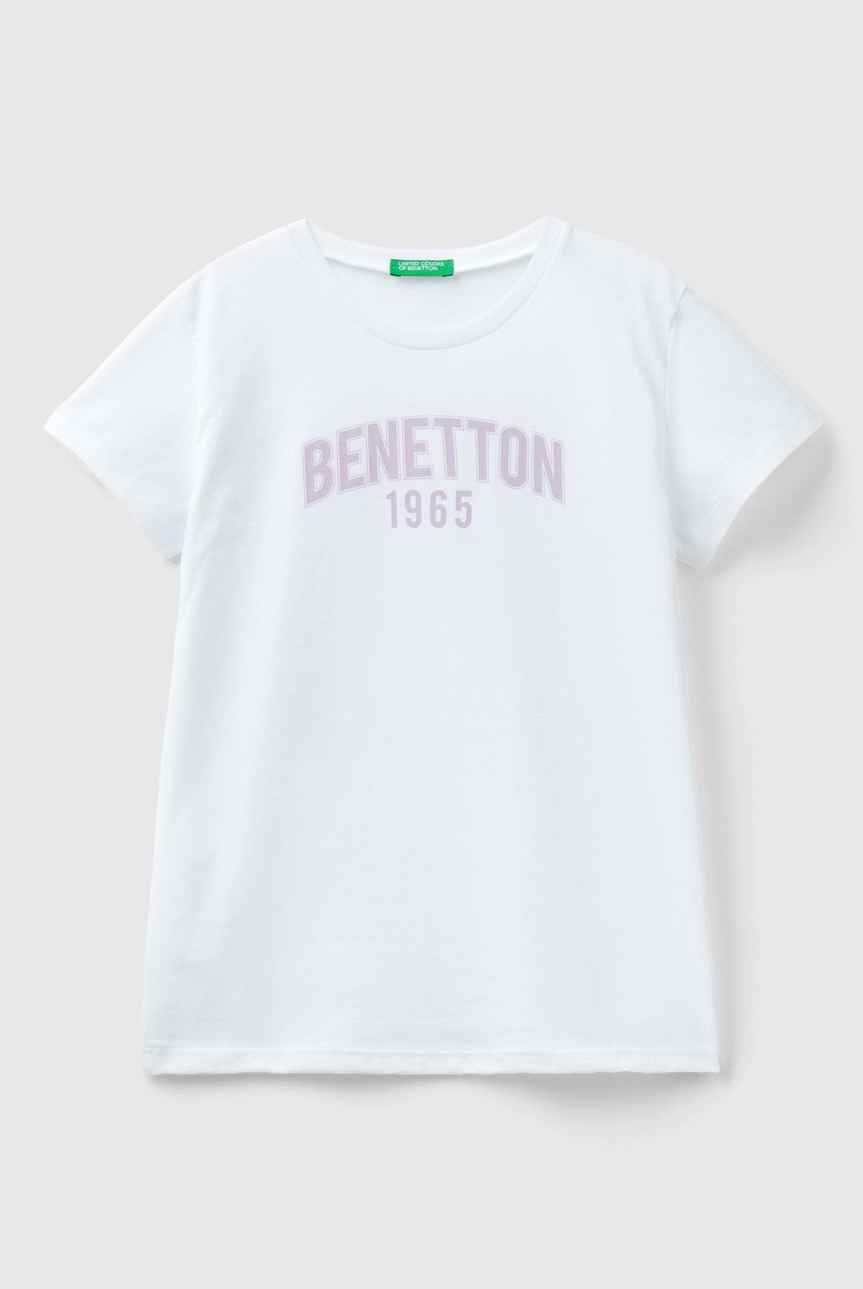 يونايتد كولورز اوف بينيتون تيشيرت قطن بنسبة 100% مع شعار كم قصير بناتي