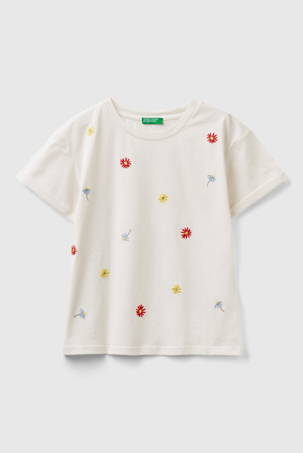 يونايتد كولورز اوف بينيتون تيشيرت بناتي مطرز بالورود
