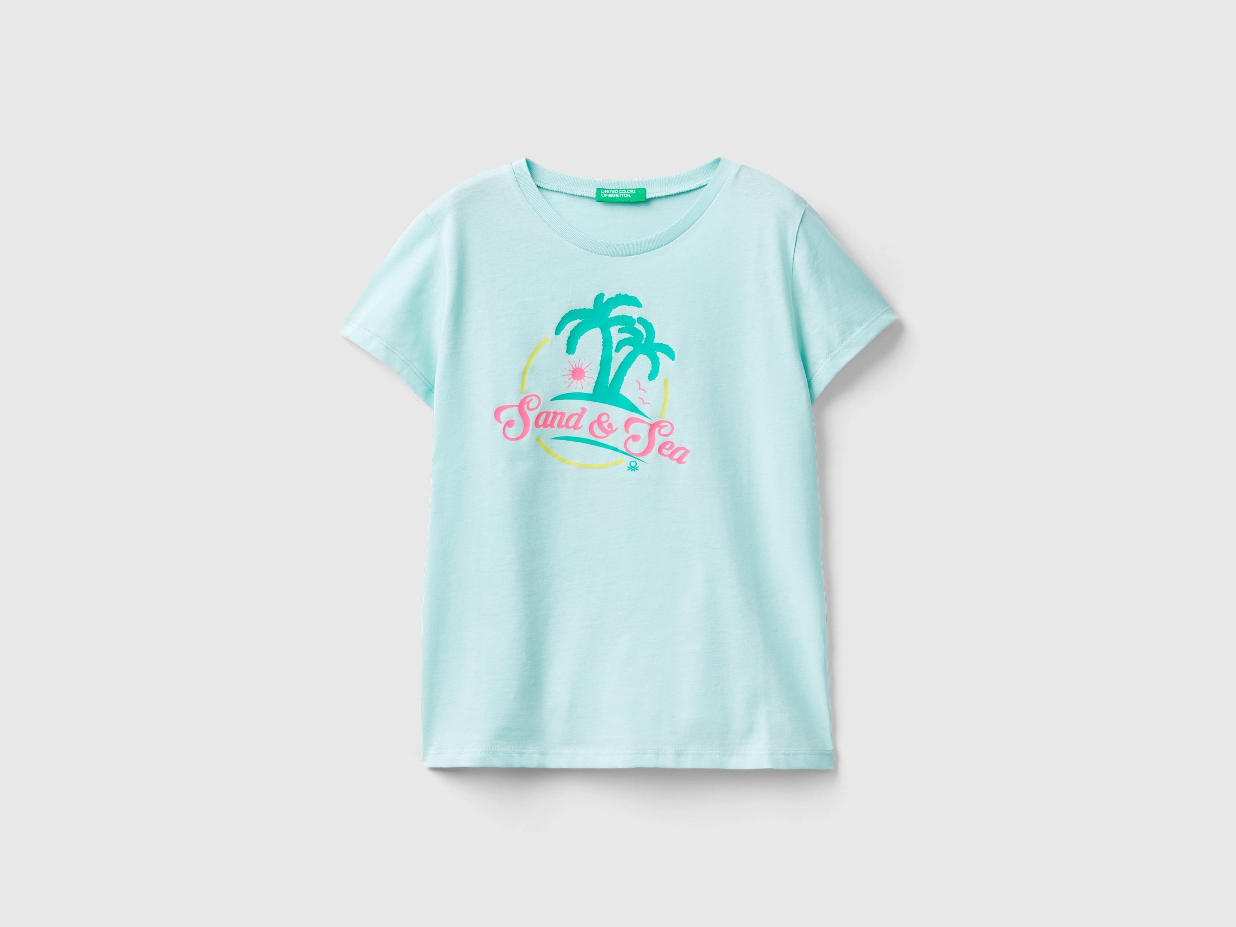 ูููุงูุชุฏ ููููุฑุฒ ุงูู ุจูููุชูู ุชู ุดูุฑุช ู
ุทุจูุน ุจุดุนุงุฑ ุนูู ุดูู ููุจ ูุต ูู
ุจูุงุชู