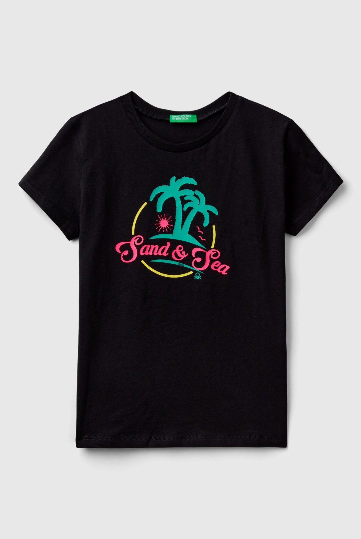 يونايتد كولورز اوف بينيتون تي شيرت مطبوع بشعار على شكل قلب نص كم بناتي