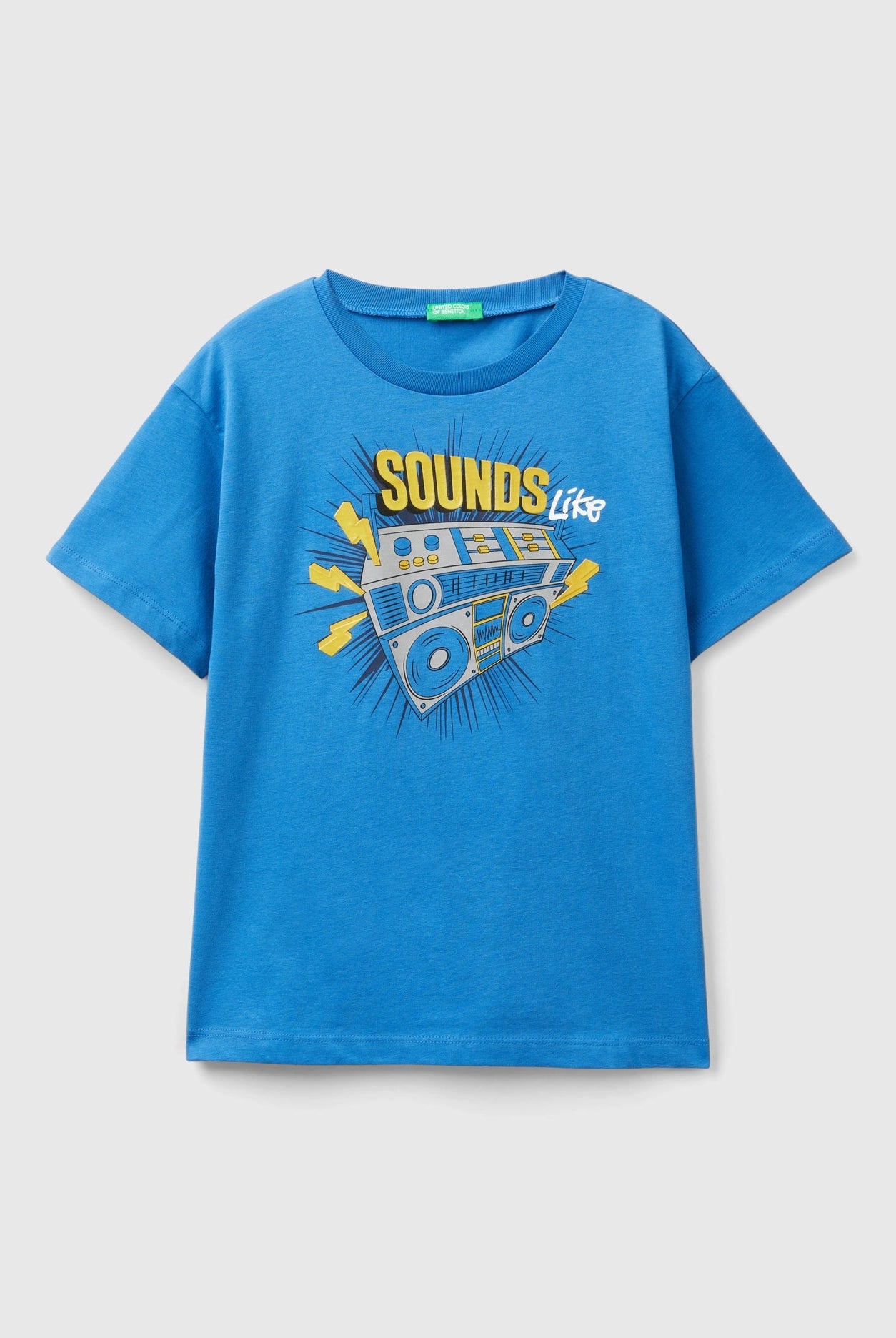 يونايتد كولورز اوف بينيتون تي شيرت بطبعة شعار مشرق ولادي