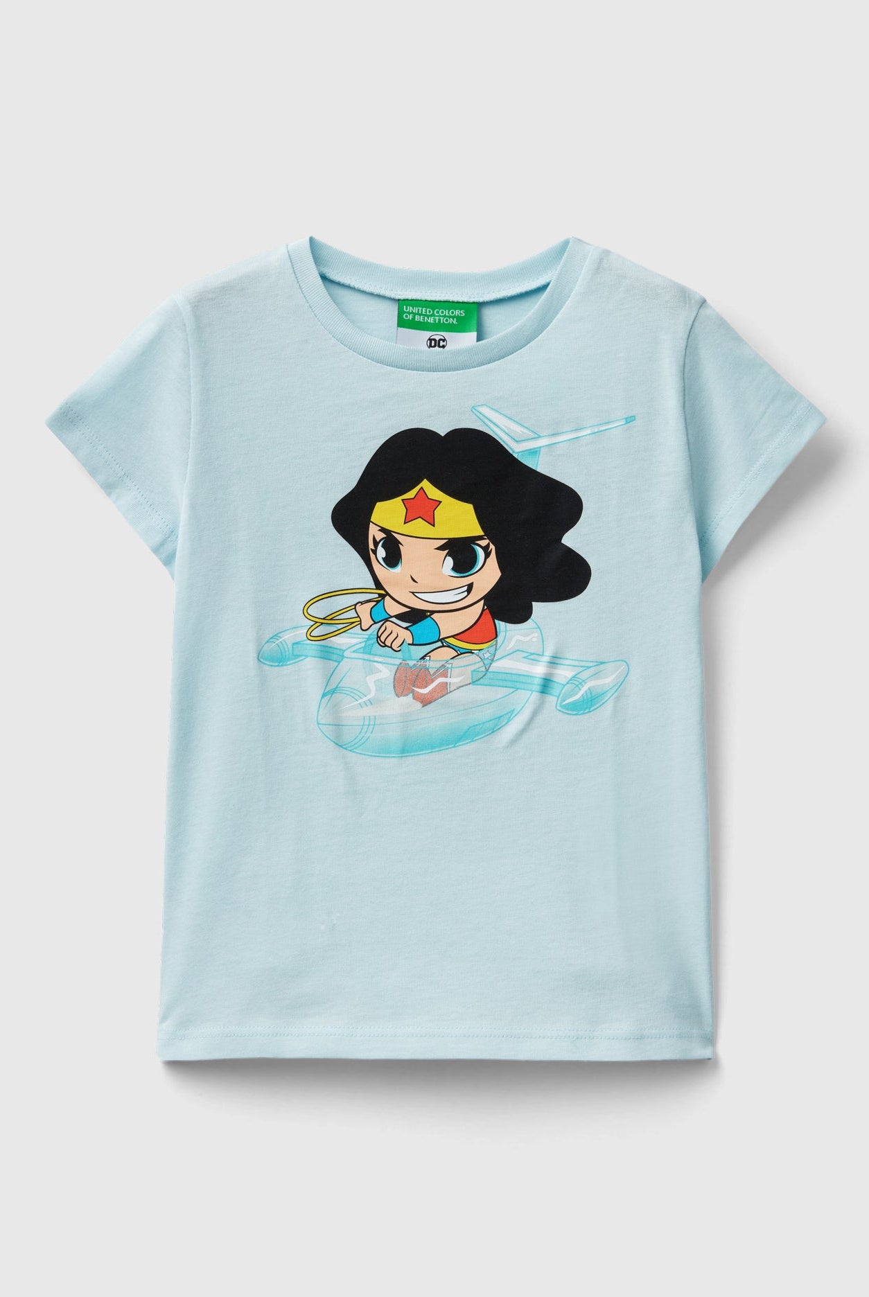 يونايتد كولورز اوف بينيتون تيشرت وندر وومان نص كم بناتي