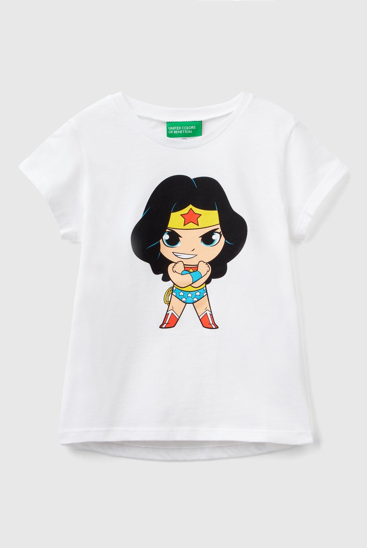 يونايتد كولورز اوف بينيتون تيشرت وندر وومان نص كم بناتي