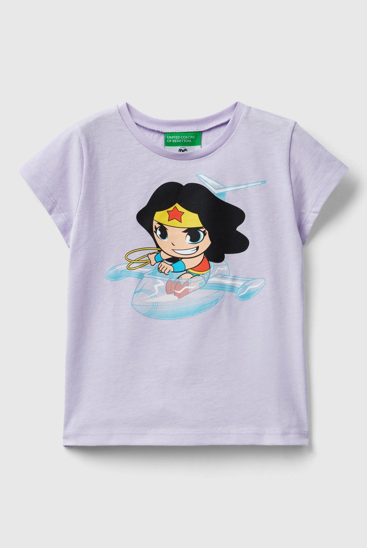 يونايتد كولورز اوف بينيتون تيشرت وندر وومان نص كم بناتي