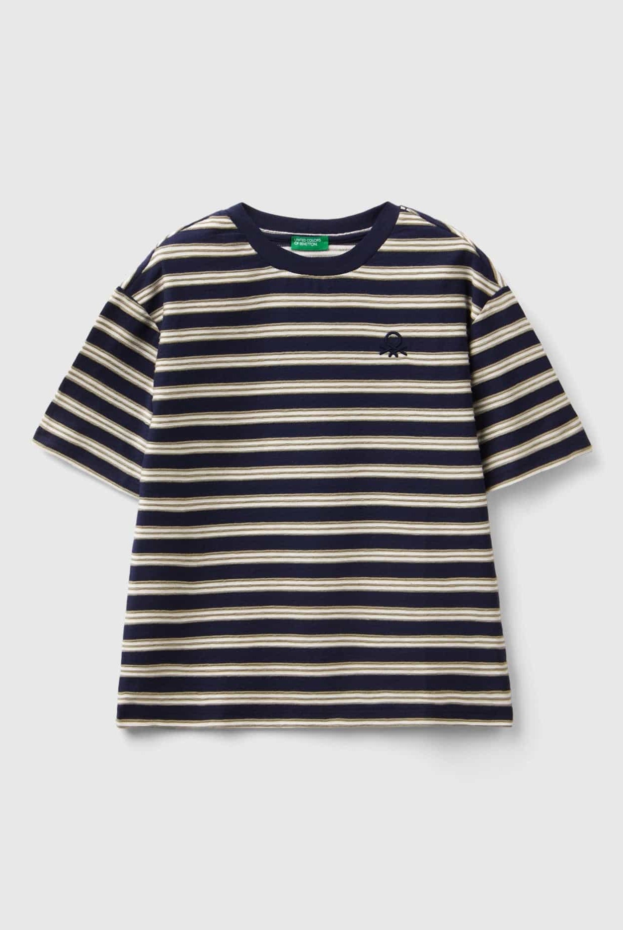 يونايتد كولورز اوف بينيتون تي شيرت مخطط بشعار محفور بالتفصيل ولادي
