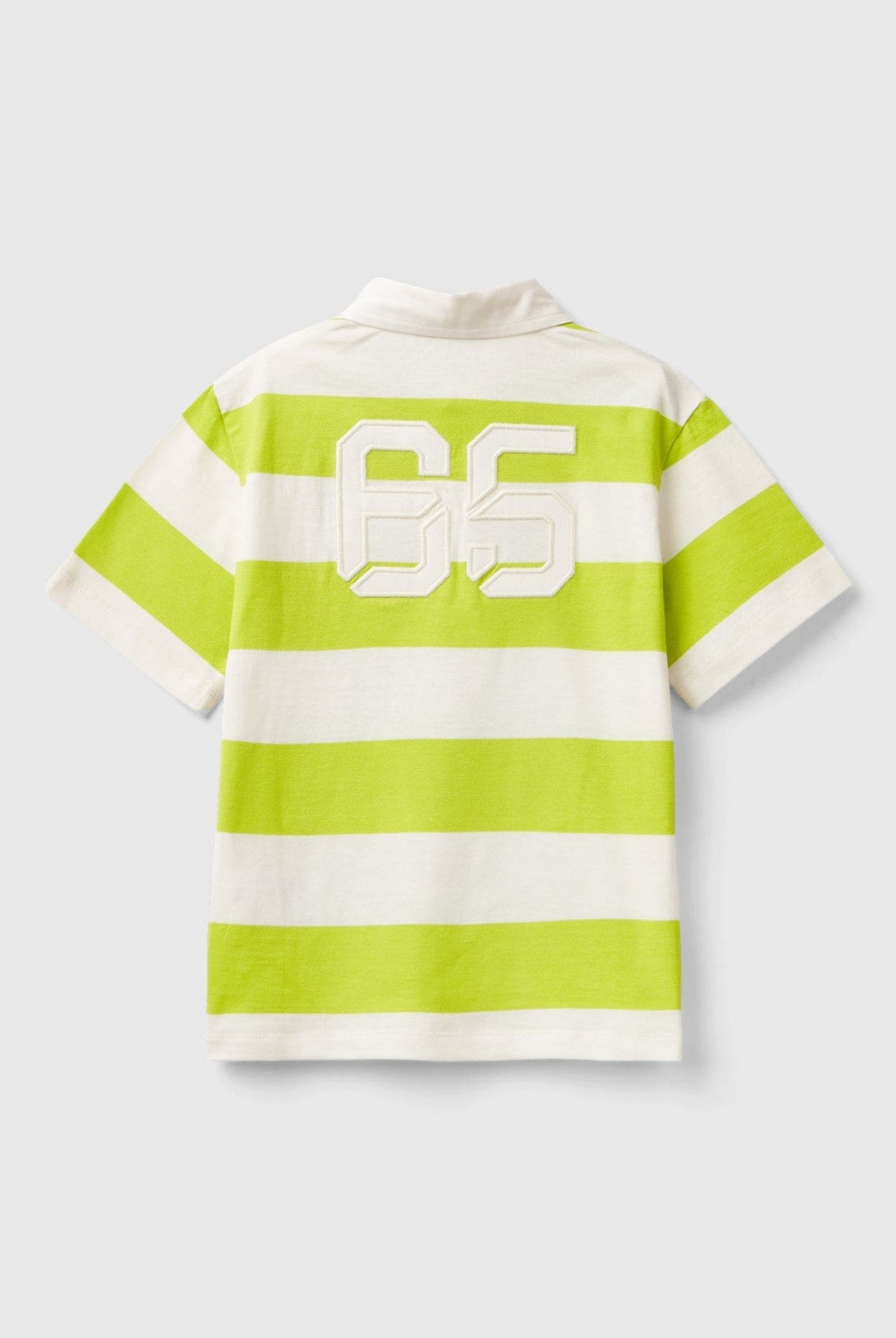 يونايتد كولورز اوف بينيتون تيشيرت اطفال بولو مخطط بالعرض مع تطريز الشعار