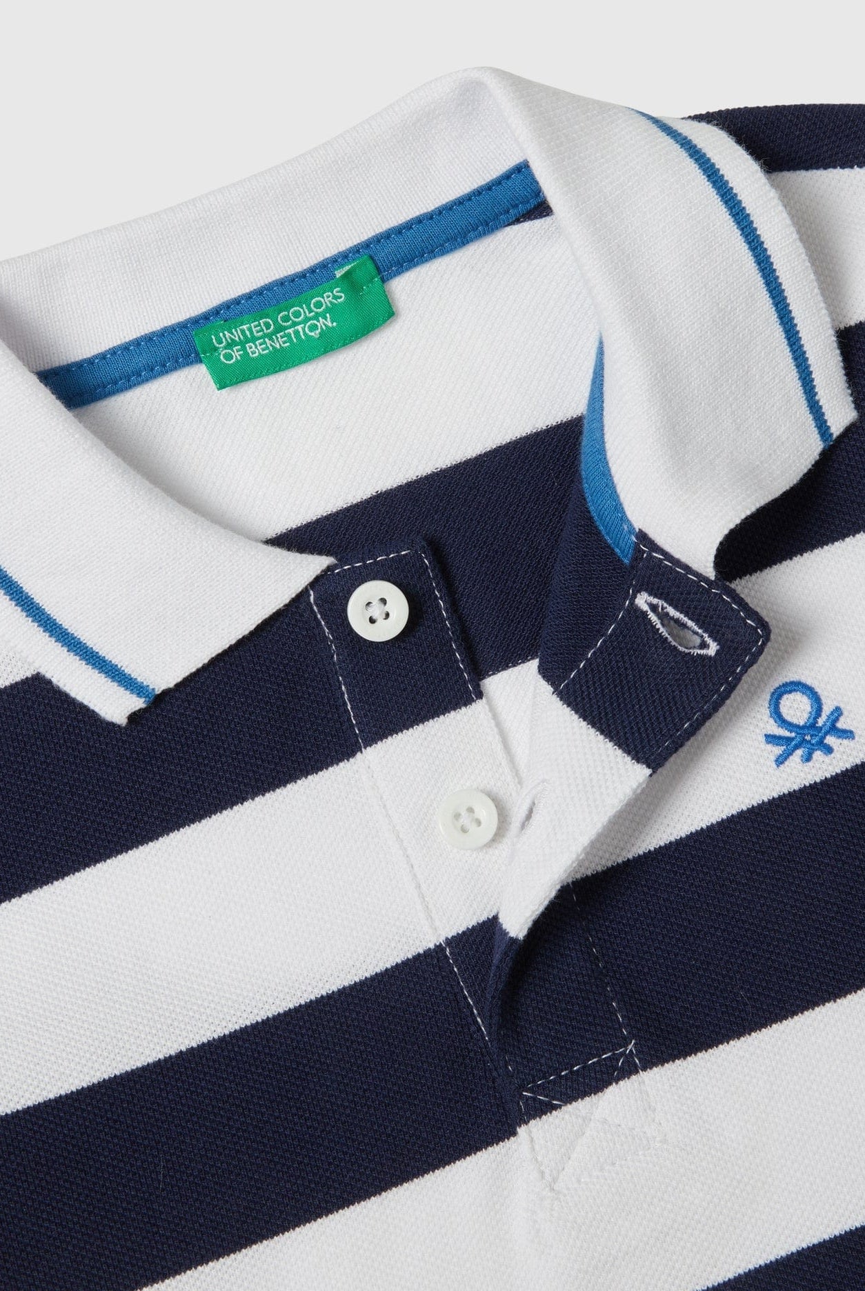 يونايتد كولورز اوف بينيتون قميص بولو بأكمام قصيرة وخطوط أطفالي