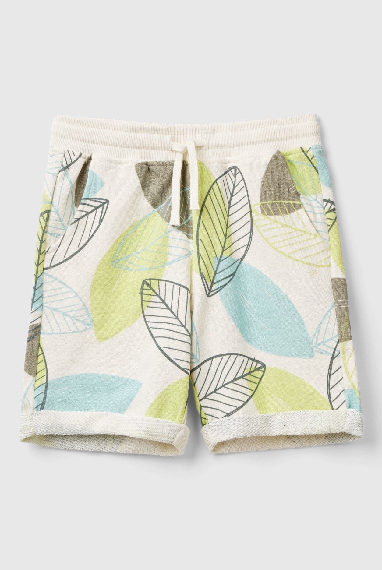 يونايتد كولورز اوف بينيتون برمودا متعددة الطبقات مزخرفة بشعار ولادي