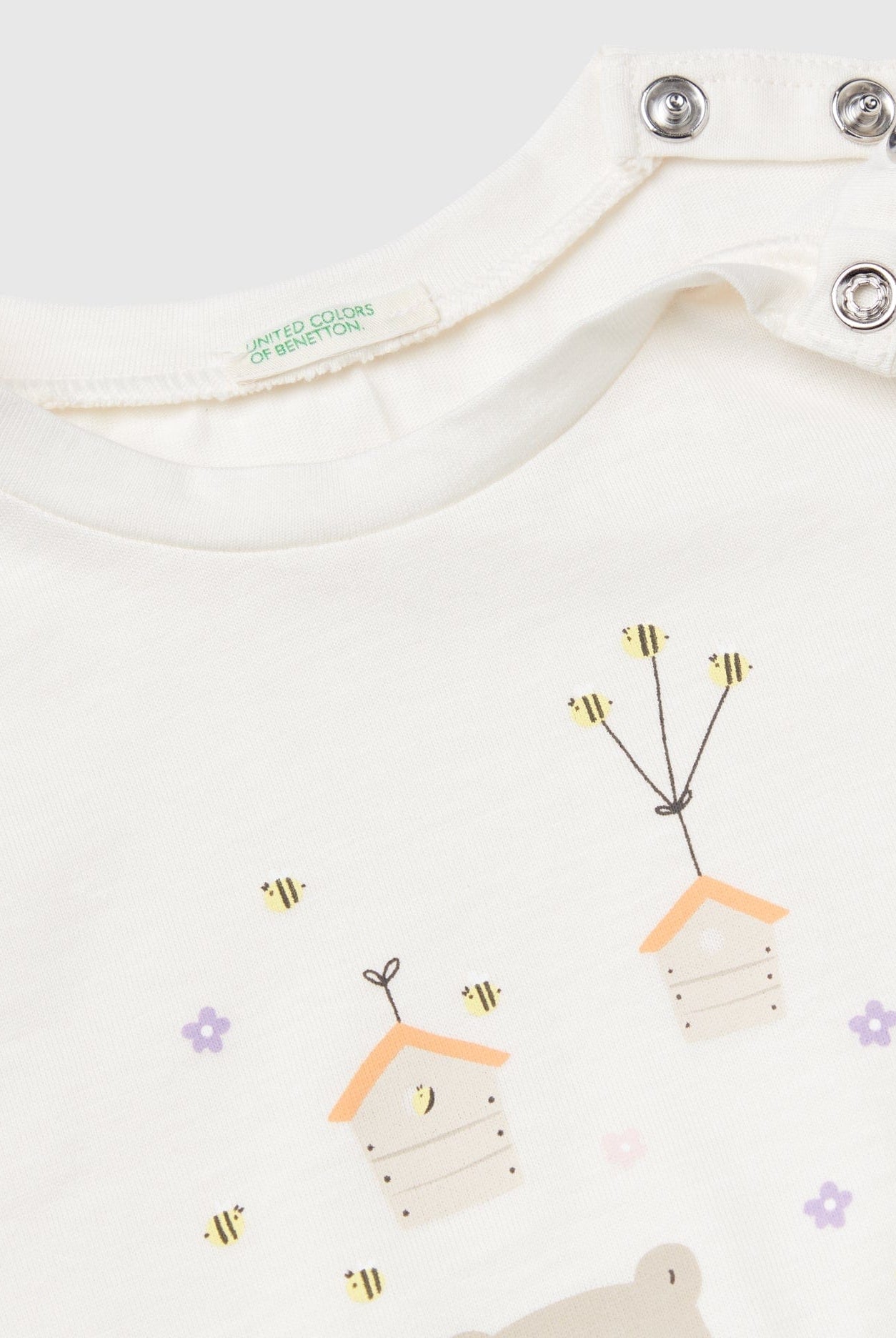 يونايتد كولورز اوف بينيتون تي شيرت من القطن العضوي بطباعة رضع أطفالي