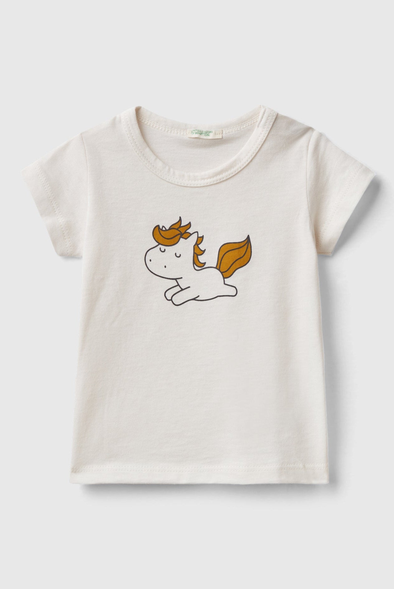 يونايتد كولورز اوف بينيتون تيشيرت برقبة دائرية مع طباعة يونيكورن وأزرار كبس على الأكتاف رضع