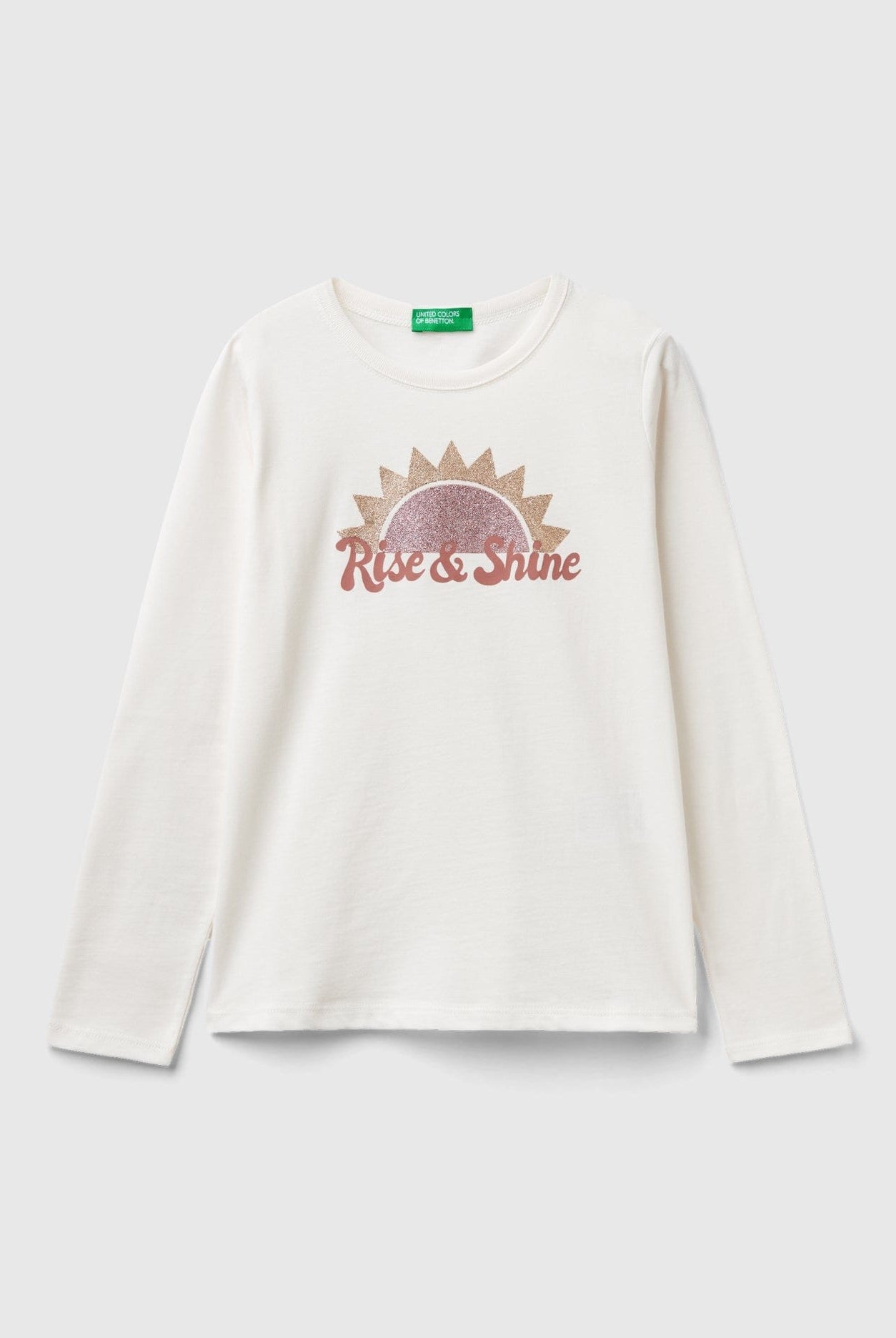 يونايتد كولورز اوف بينيتون تيشيرت اطفالي قطن عضوي بأكمام طويلة ورسمة شمس عالصدر