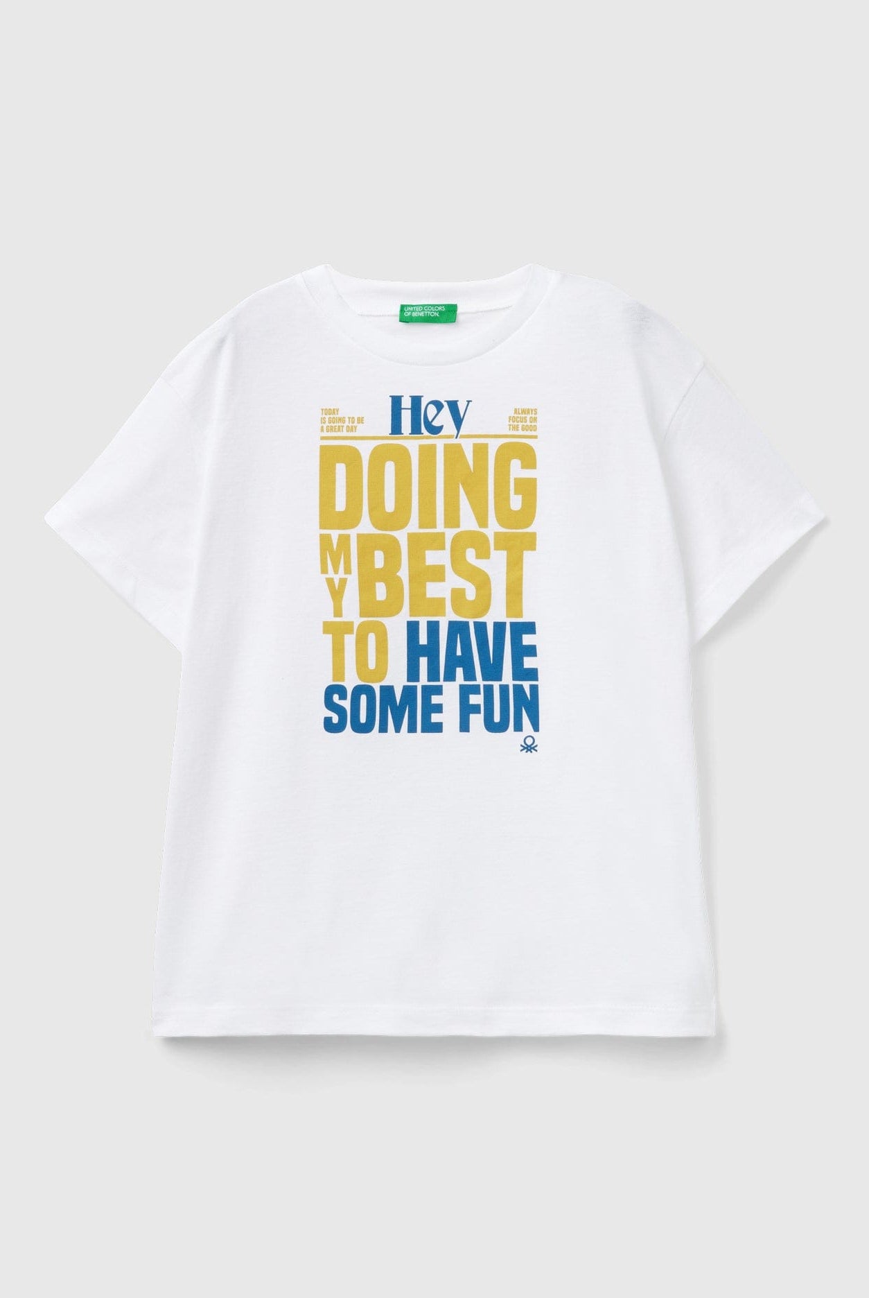 يونايتد كولورز اوف بينيتون تيشيرت برقبة دائرية وطباعة واسعة على الواجهة ولادي