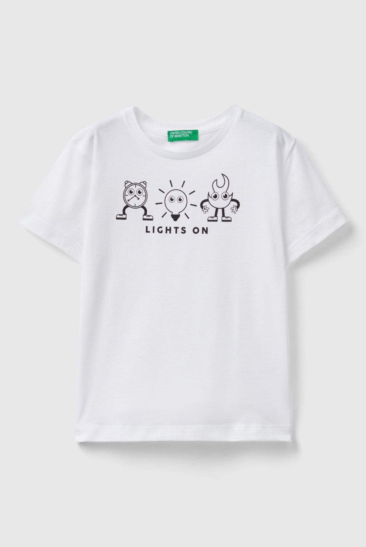 يونايتد كولورز اوف بينيتون تي شيرت من القطن العضوي بطباعة أمامية نص كم ولادي