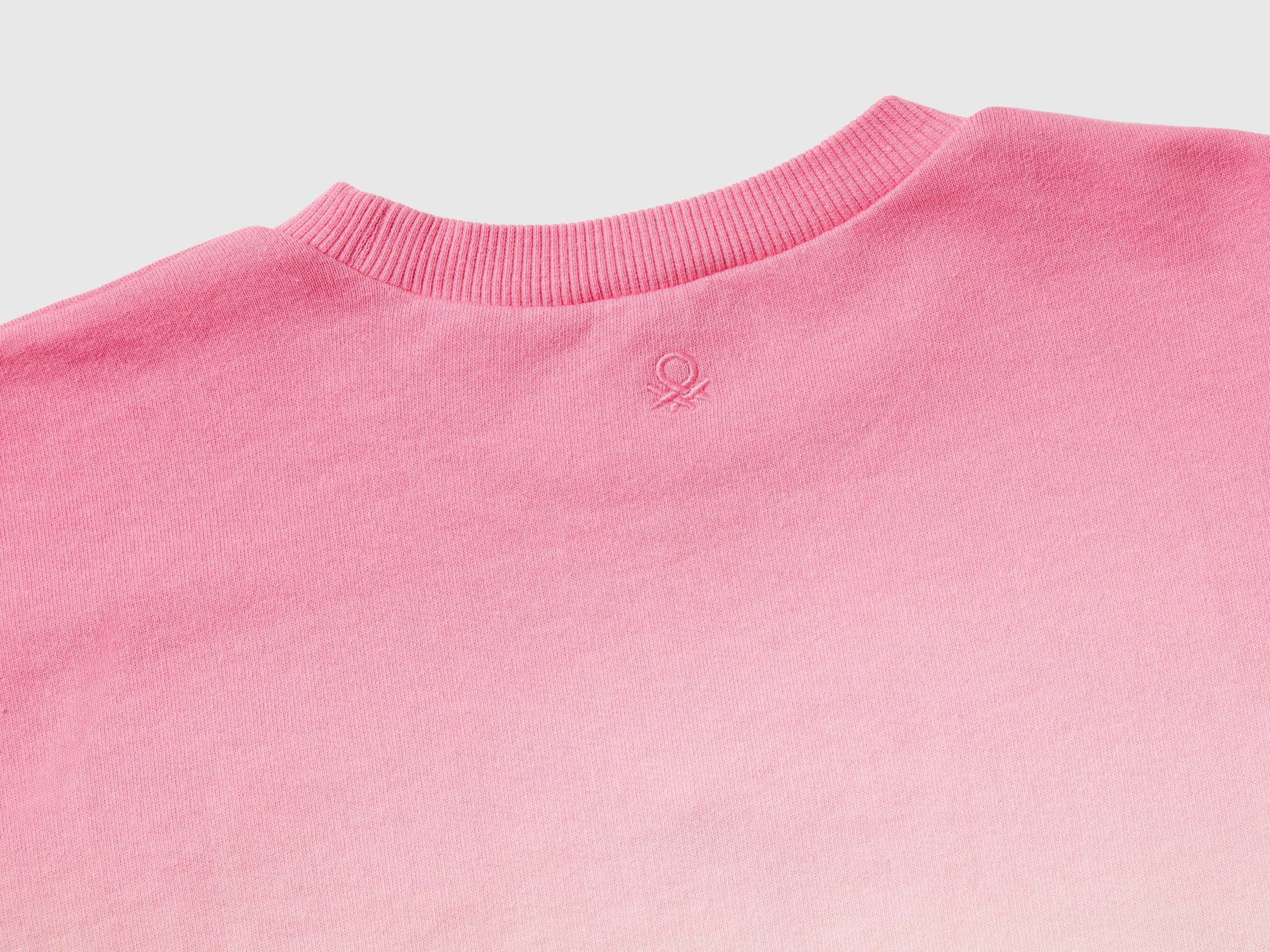 يونايتد كولورز اوف بينيتون جاكيت بناتي برقبة دائرية الوان مدرجه قطن 100%