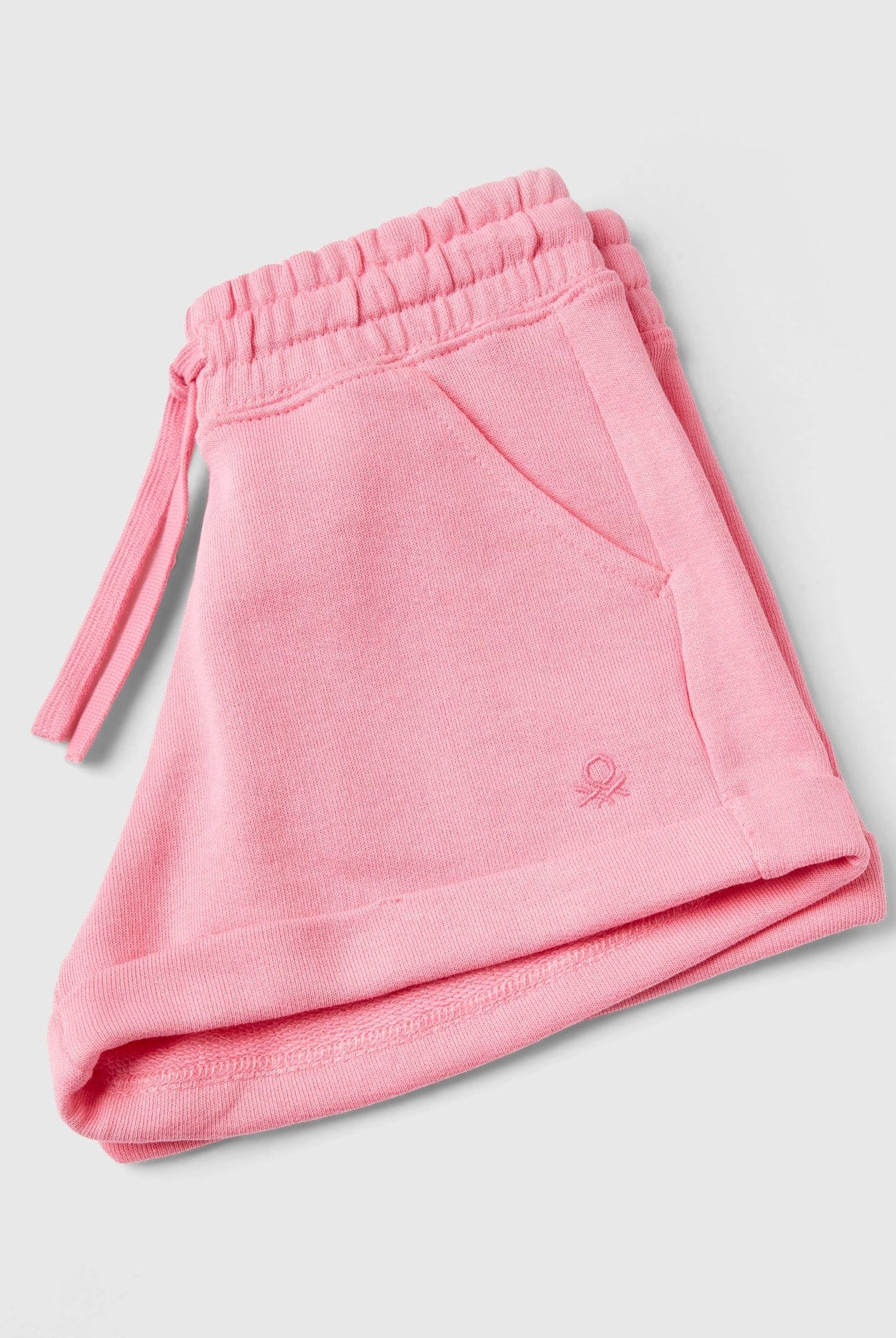 يونايتد كولورز اوف بينيتون شورت بناتي مصنوع من القطن بنسبة 100%