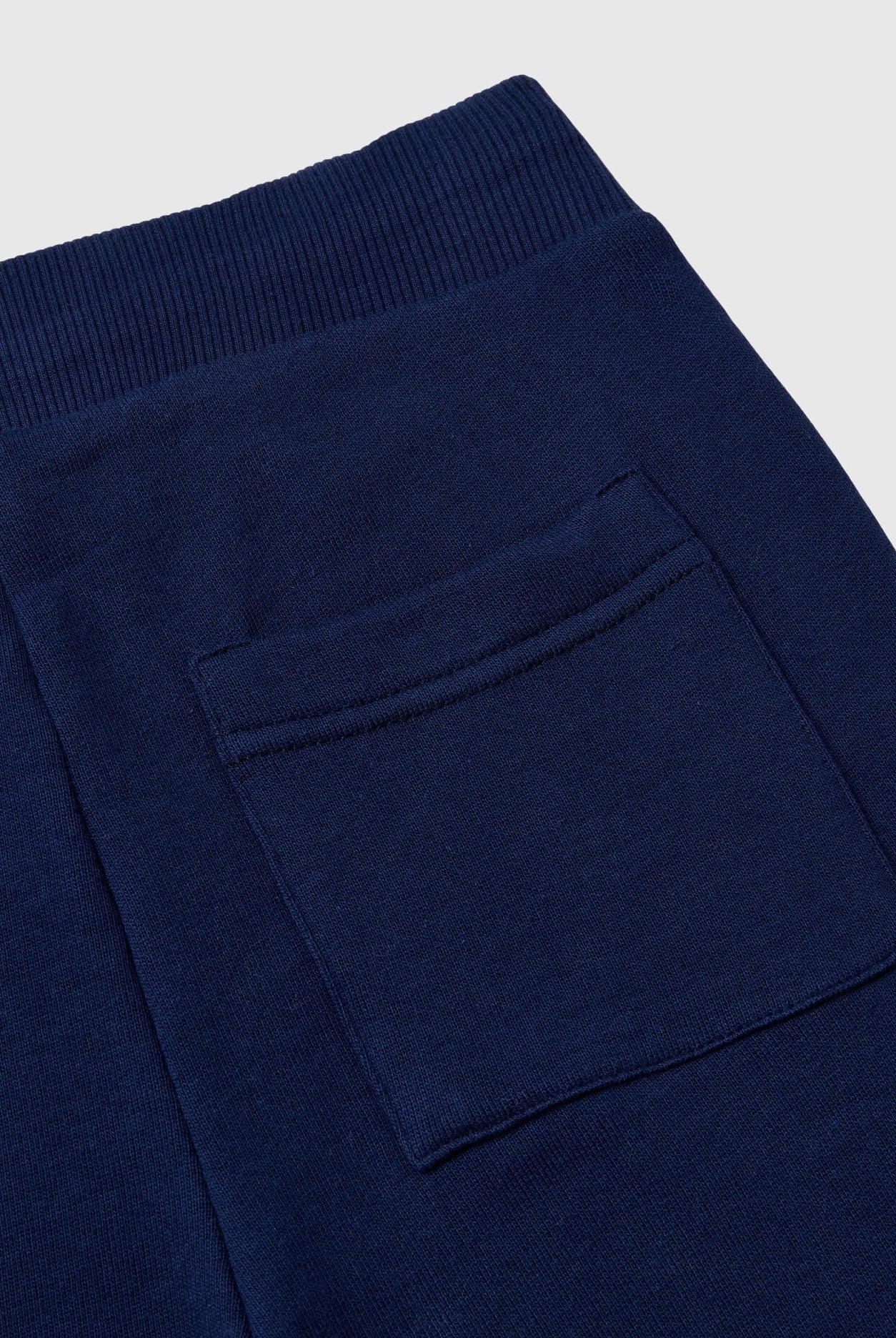 يونايتد كولورز اوف بينيتون بنطلون كارجو رياضي بجيوب ولادي