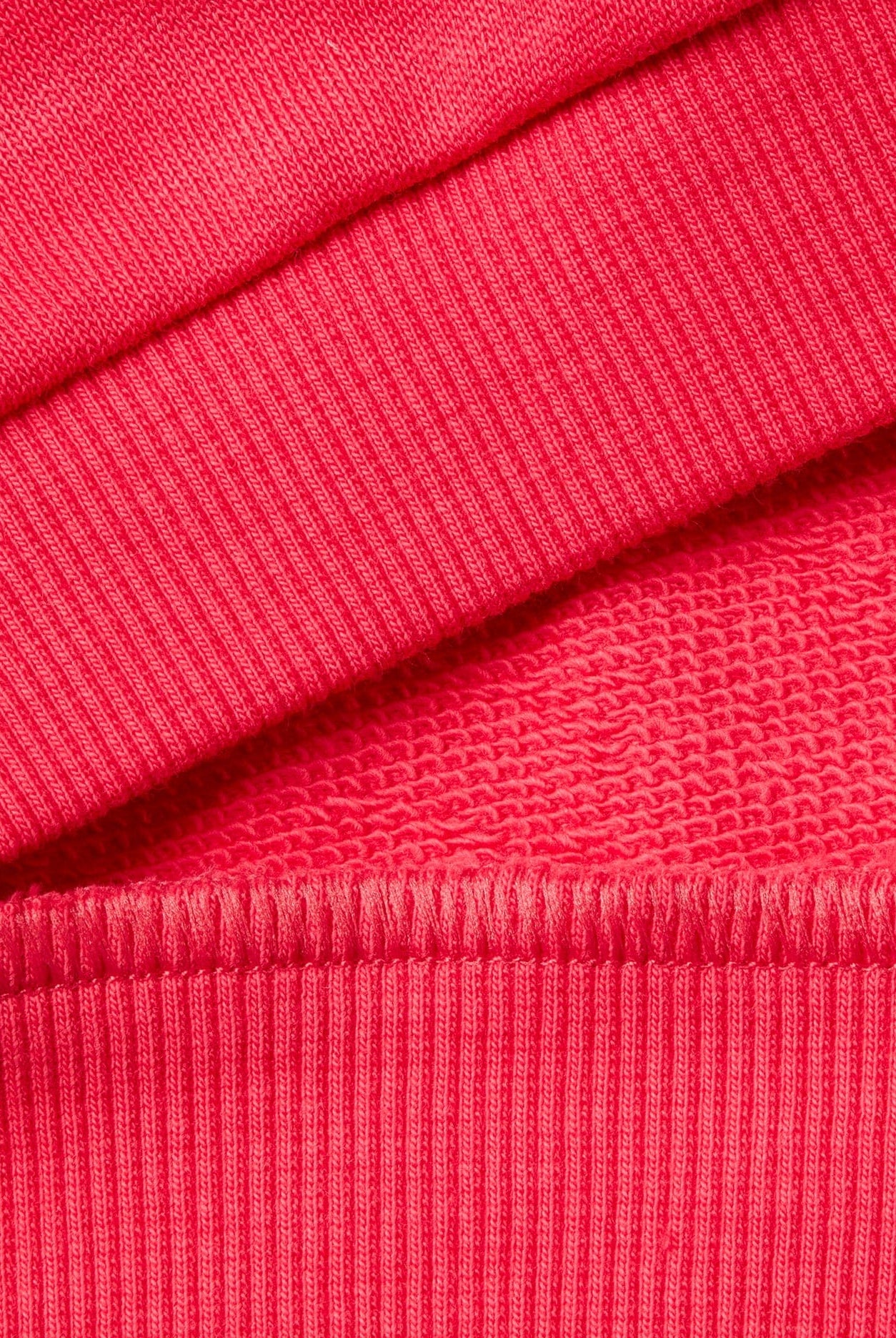 يونايتد كولورز اوف بينيتون سويت شيرت قطن عضوي 100% بشعار بناتي