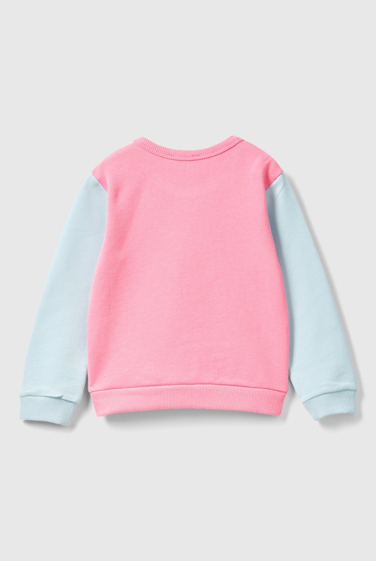 يونايتد كولورز اوف بينيتون سويت شيرت قطن عضوي 100% بشعار بناتي