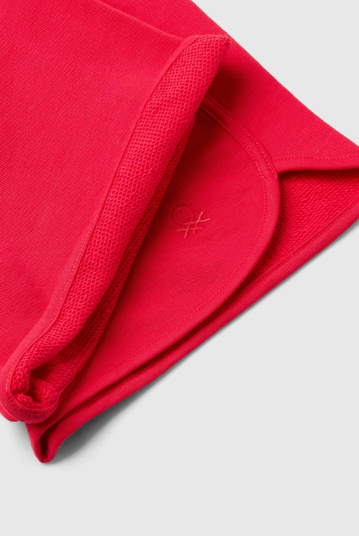 يونايتد كولورز اوف بينيتون شورت قطن عضوي 100% سادة برباط لون موحد بناتي