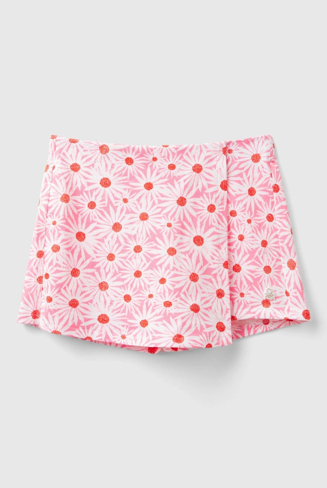 يونايتد كولورز اوف بينيتون تنورة قصيرة منقوشة بالكامل مطرزة بشعار لامع وبخصر مجمع للفتيات