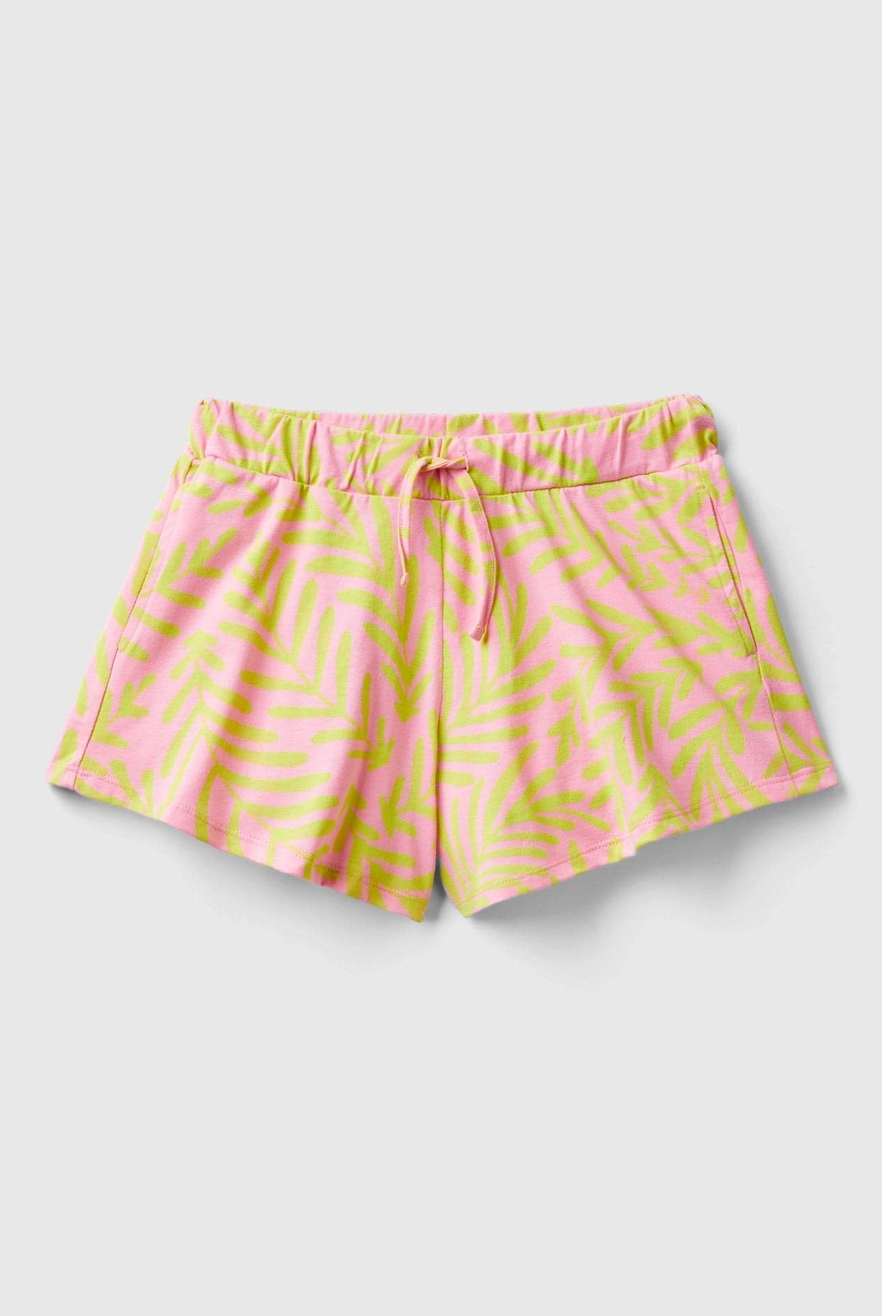 يونايتد كولورز اوف بينيتون شورت قصير منقوش بالكامل بقصة واسعة ورباط خصر بناتي