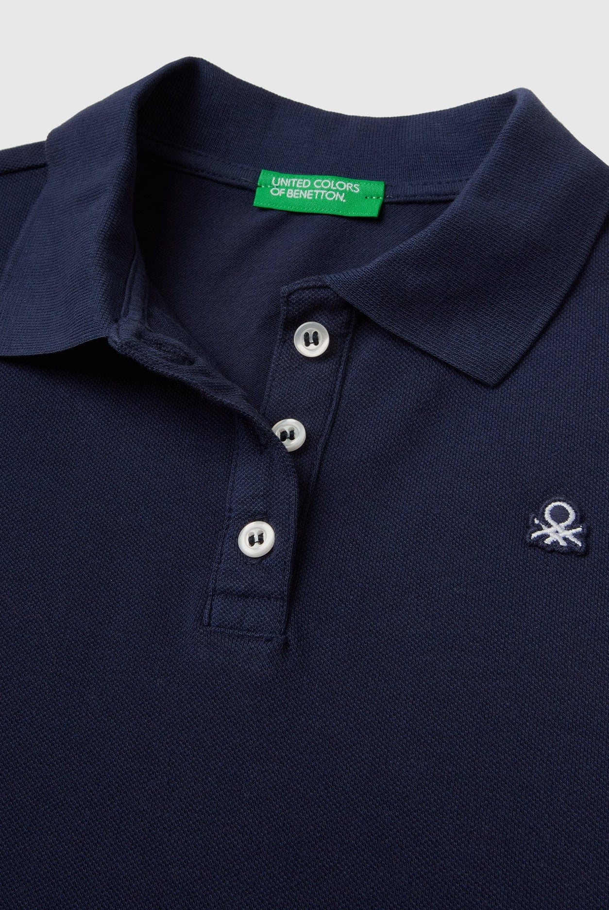 يونايتد كولورز اوف بينيتون قميص بولو بناتي بأكمام قصيرة من القطن العضوي