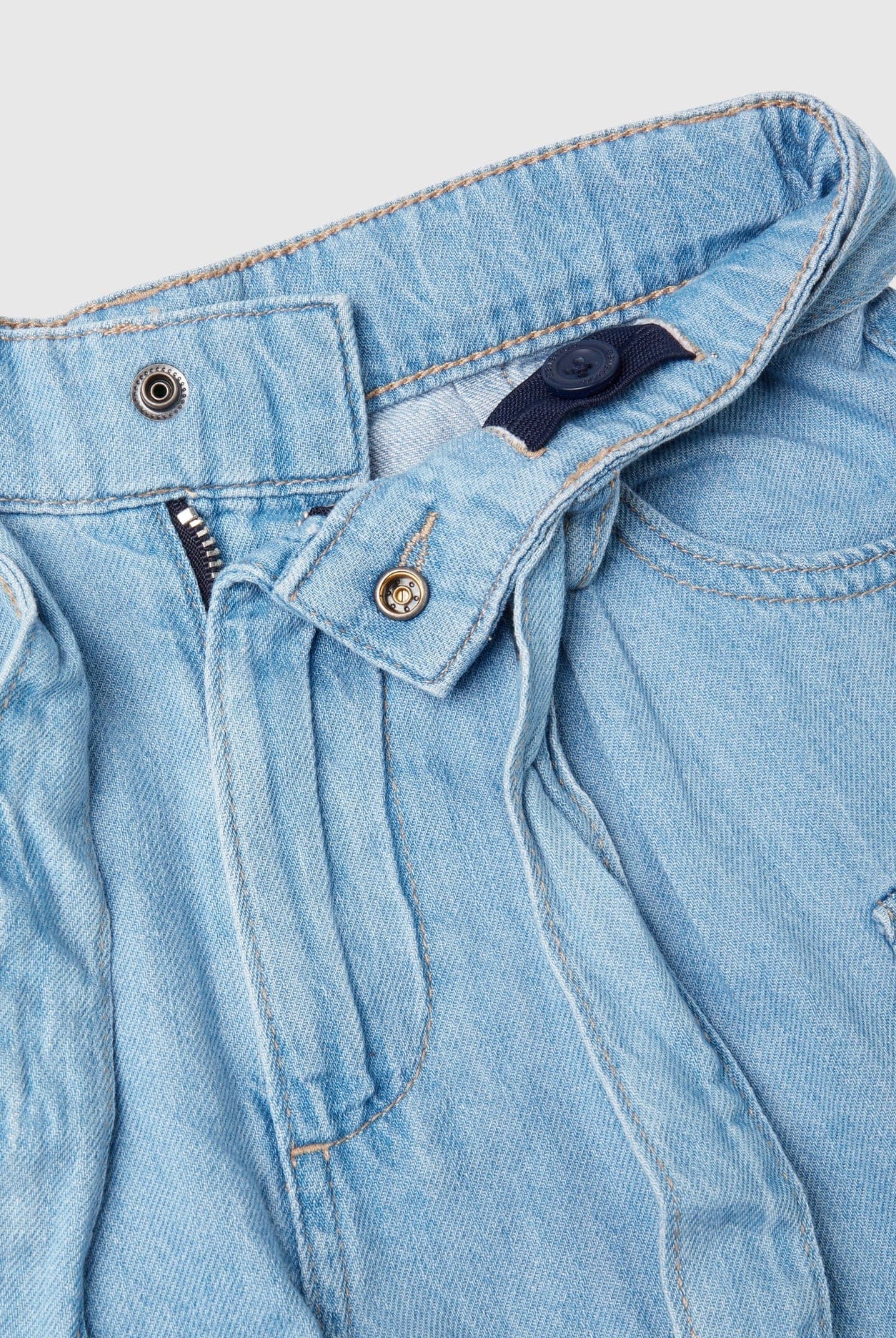 يونايتد كولورز اوف بينيتون شورت دينم بحزام على الخصر بناتي