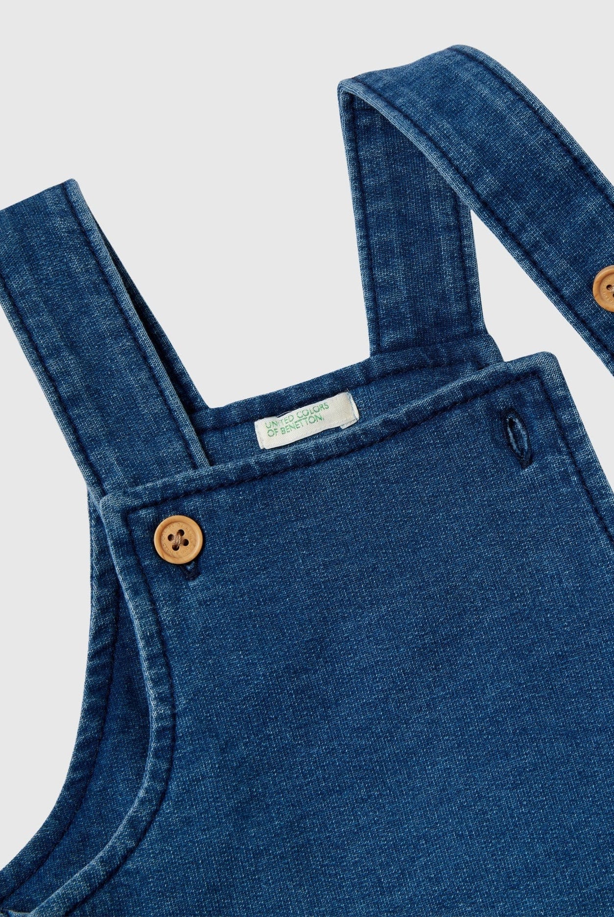 يونايتد كولورز اوف بينيتون سالوبيت رضع جينز قصير بتصميم الدنغري