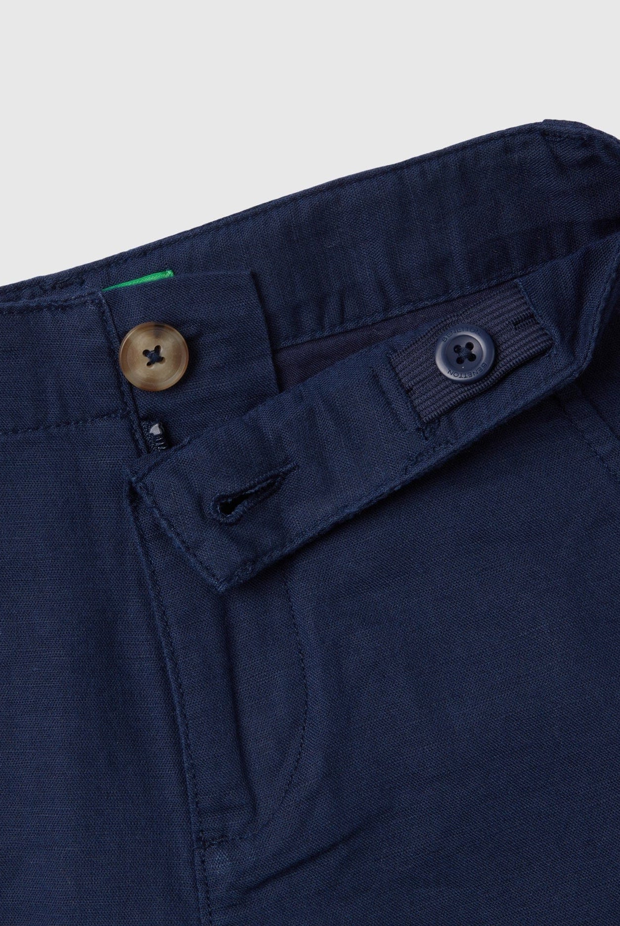 يونايتد كولورز اوف بينيتون برمودا شينو من الكتان الخالص أطفالي