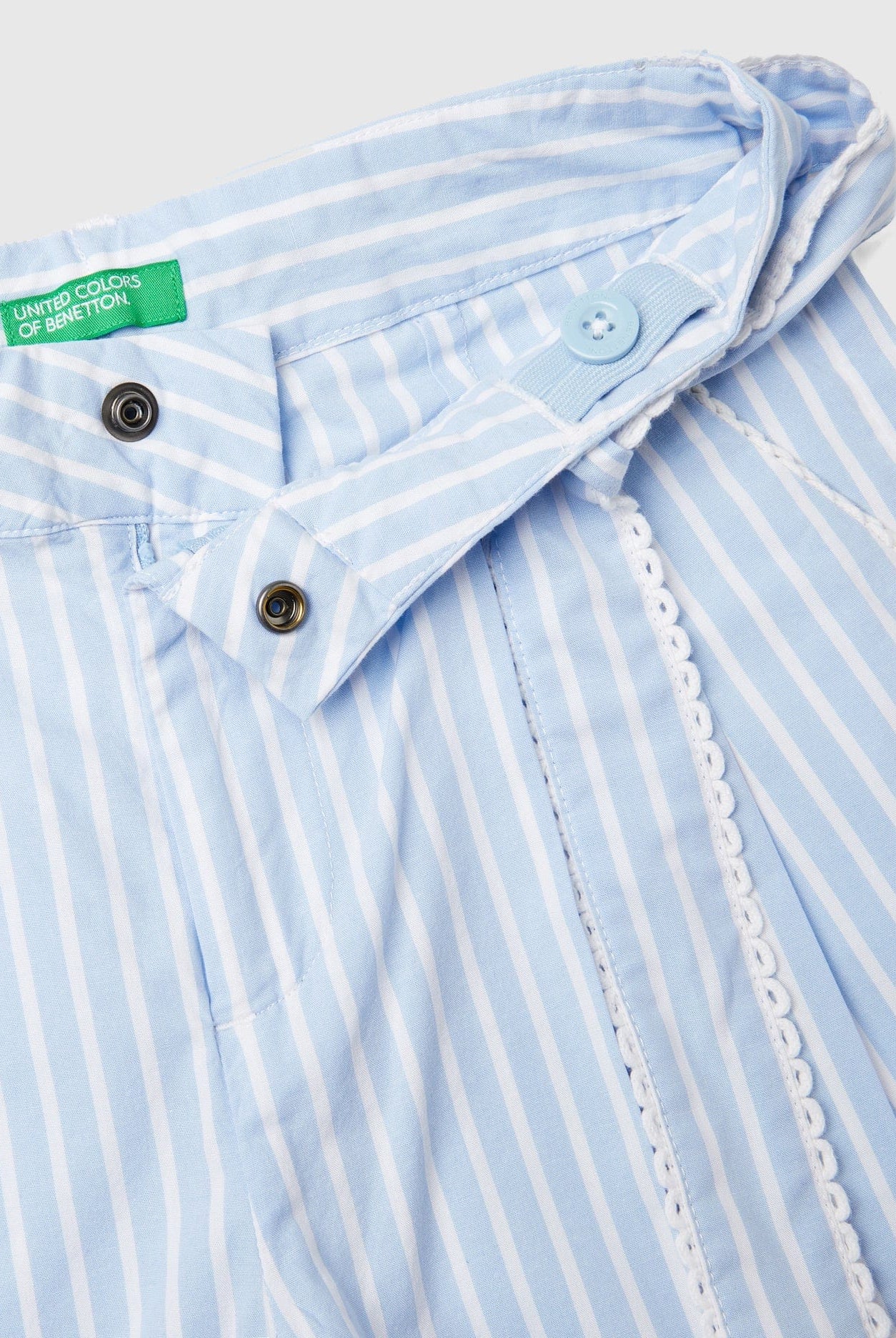 يونايتد كولورز اوف بينيتون بنطلون بالازو مخطط واسع من الأسفل ولادي