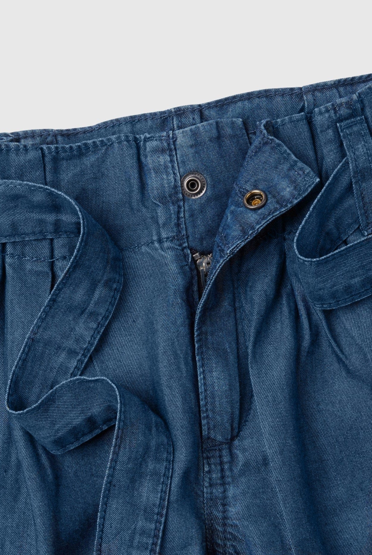 يونايتد كولورز اوف بينيتون بنطلون اطفال جينز مع حزام